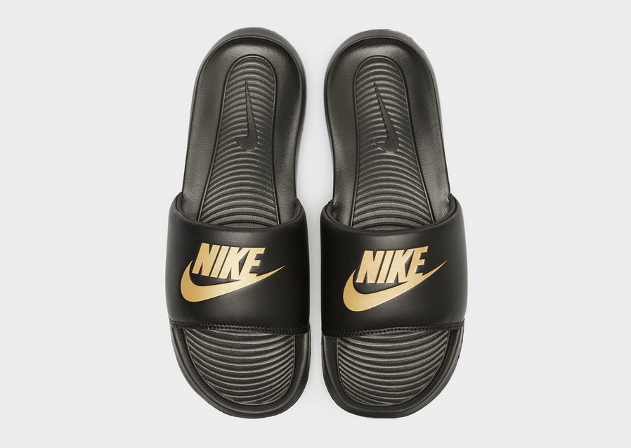 Șlapi pentru bărbați NIKE VICTORI ONE SLIDE  CN9675-006 Negru