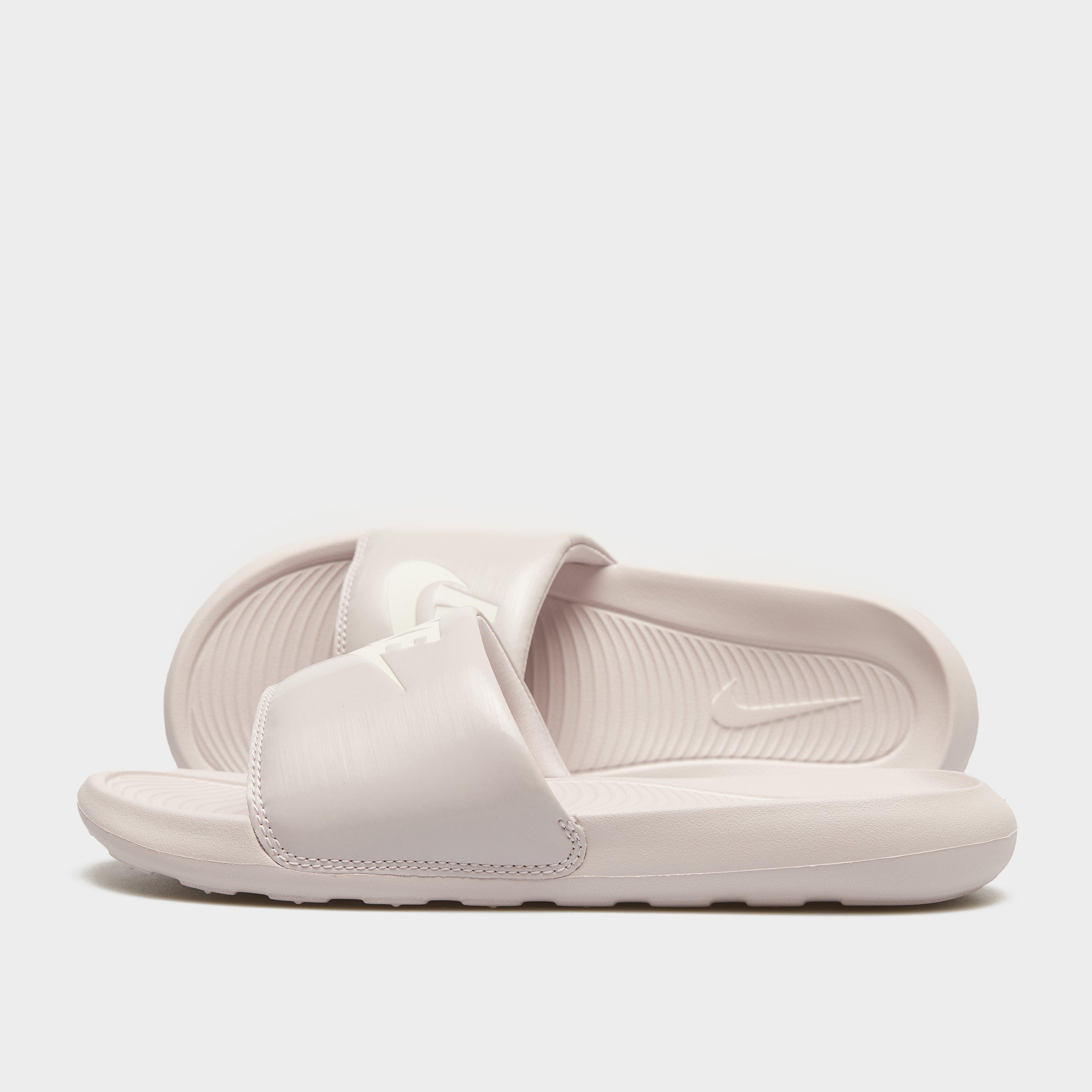 Дамски чехли NIKE VICTORI ONE 