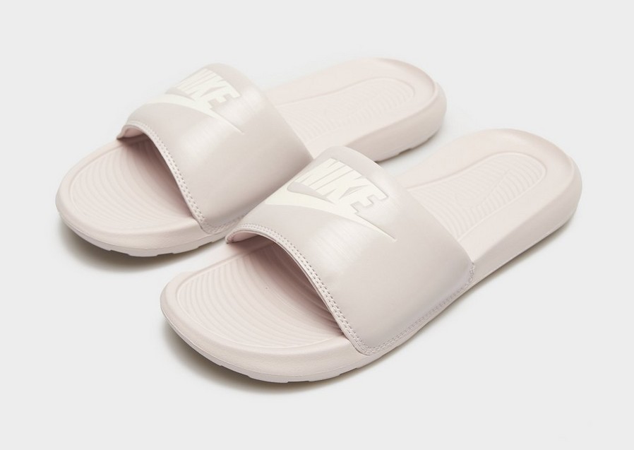 Női papucsok és flip-flopok NIKE VICTORI ONE