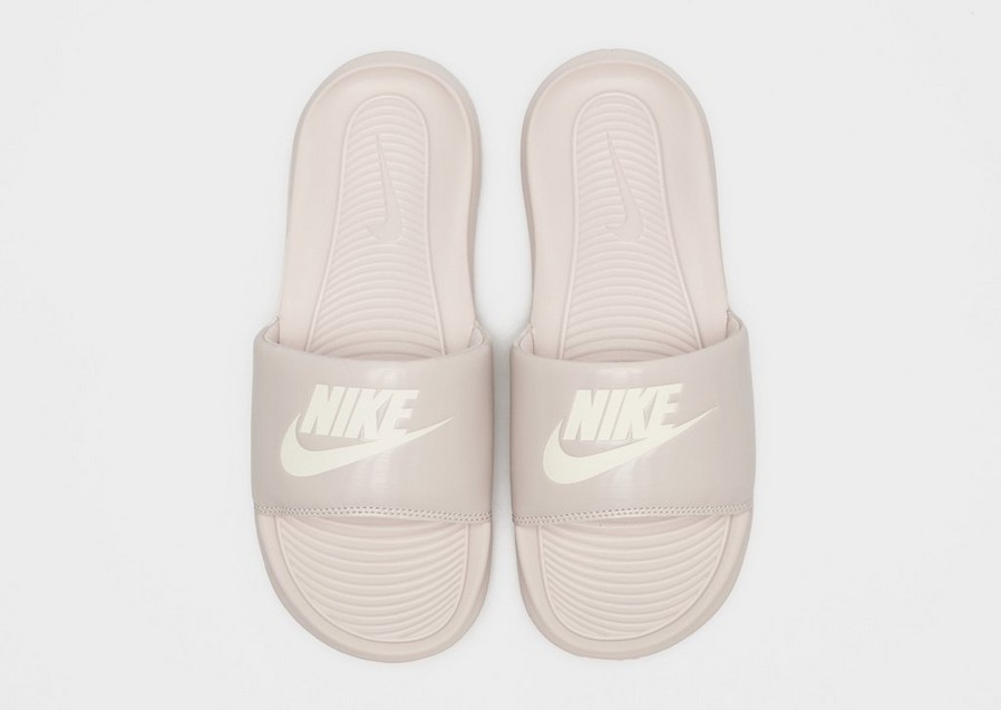 Női papucsok és flip-flopok NIKE VICTORI ONE