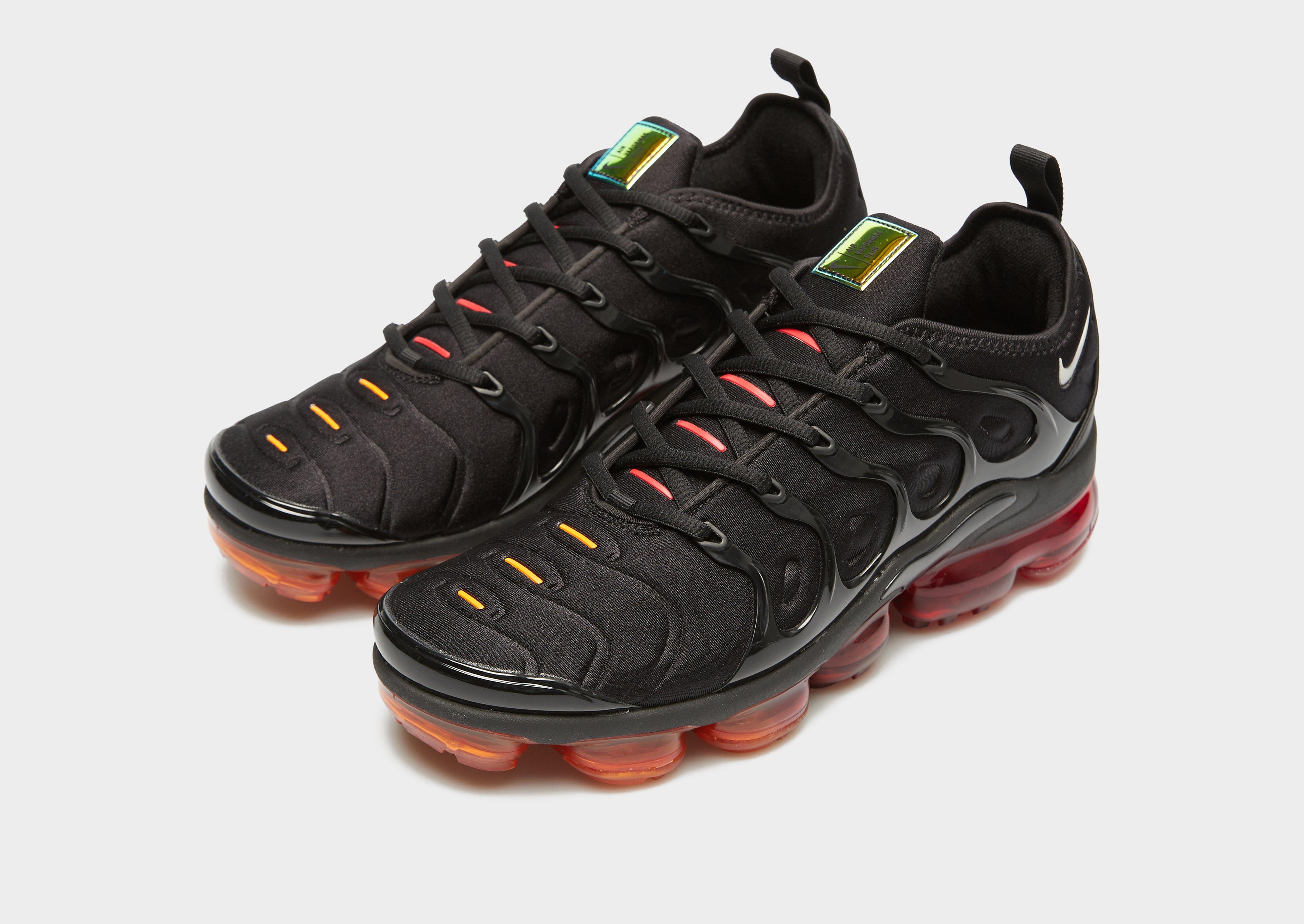 Pánske tenisky NIKE AIR VAPORMAX PLUS CV1645-001 Černá