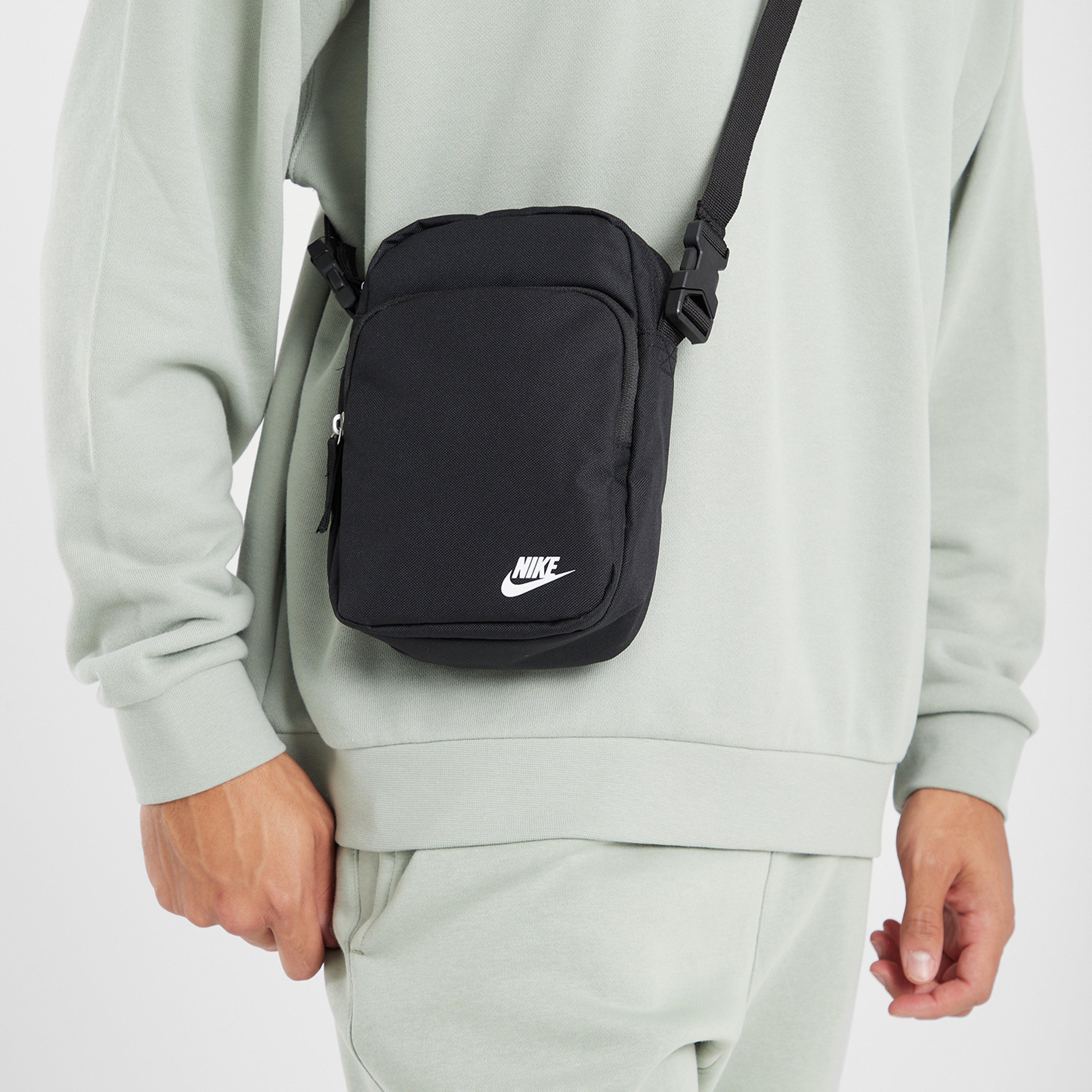 Női sporttáská NIKE TÁSKA NK HERITAGE CROSSBODY - FA21