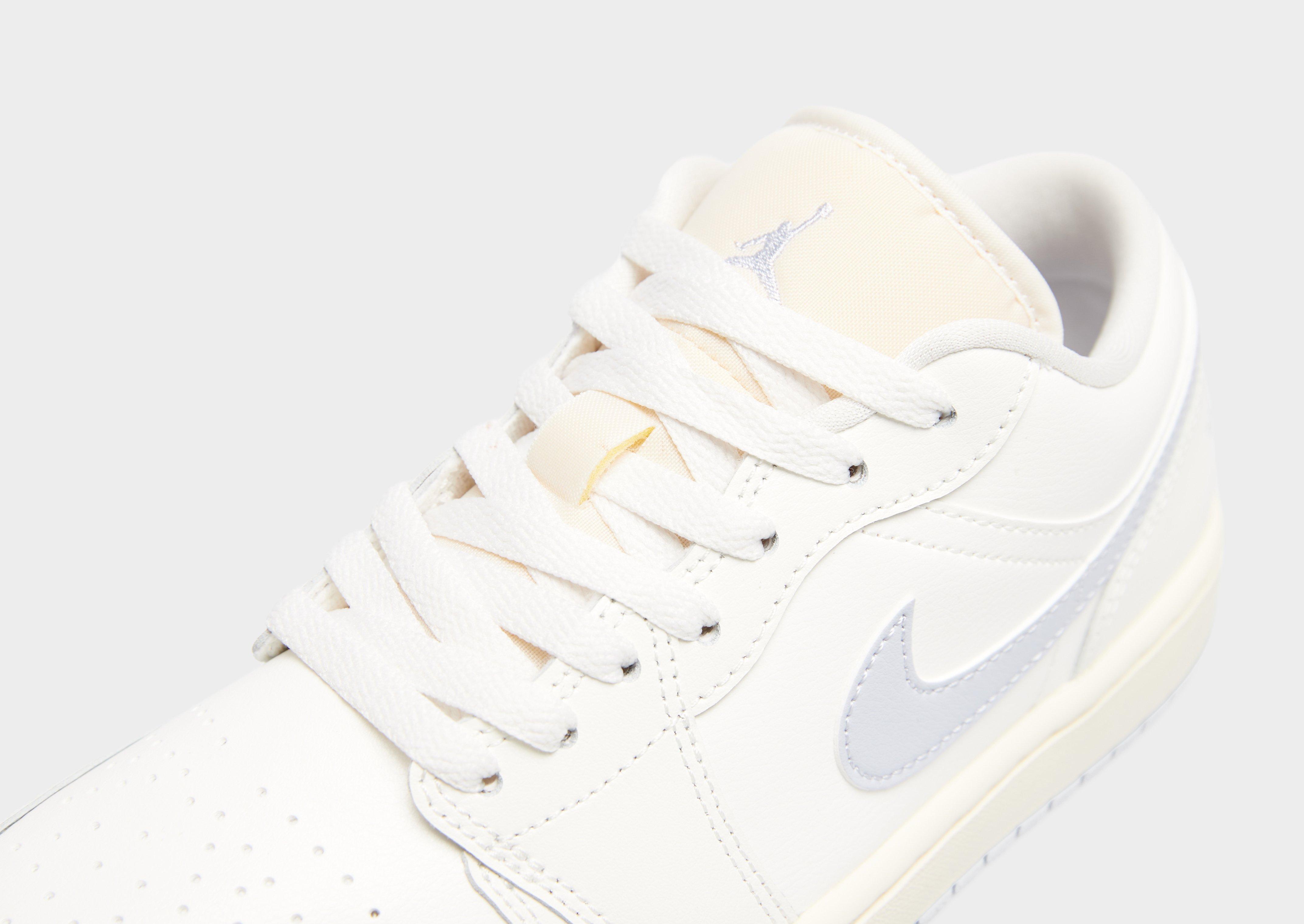 Ženske tenisice WMNS AIR JORDAN 1 LOW  DC0774-106 bež