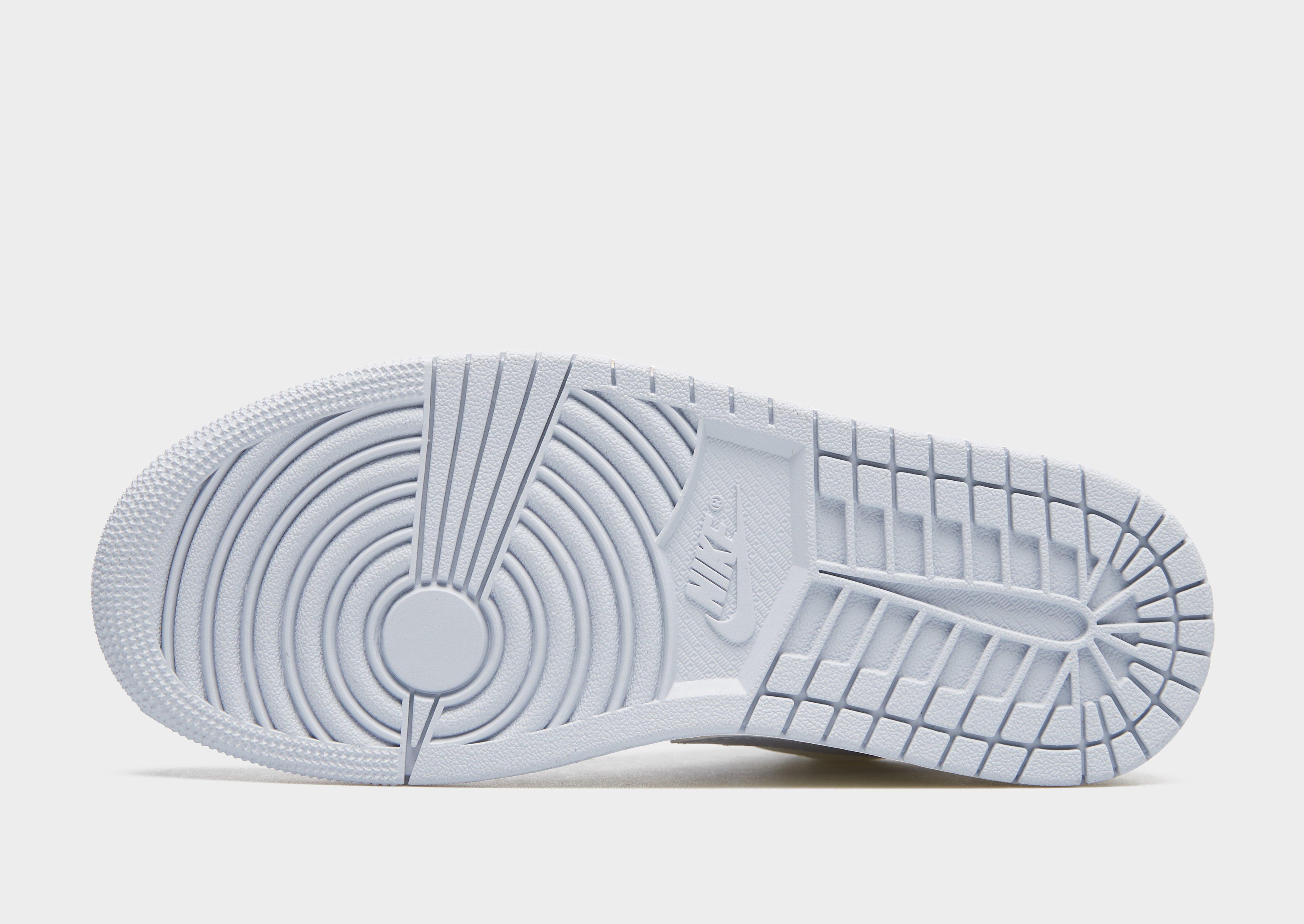 Ženske tenisice WMNS AIR JORDAN 1 LOW  DC0774-106 bež