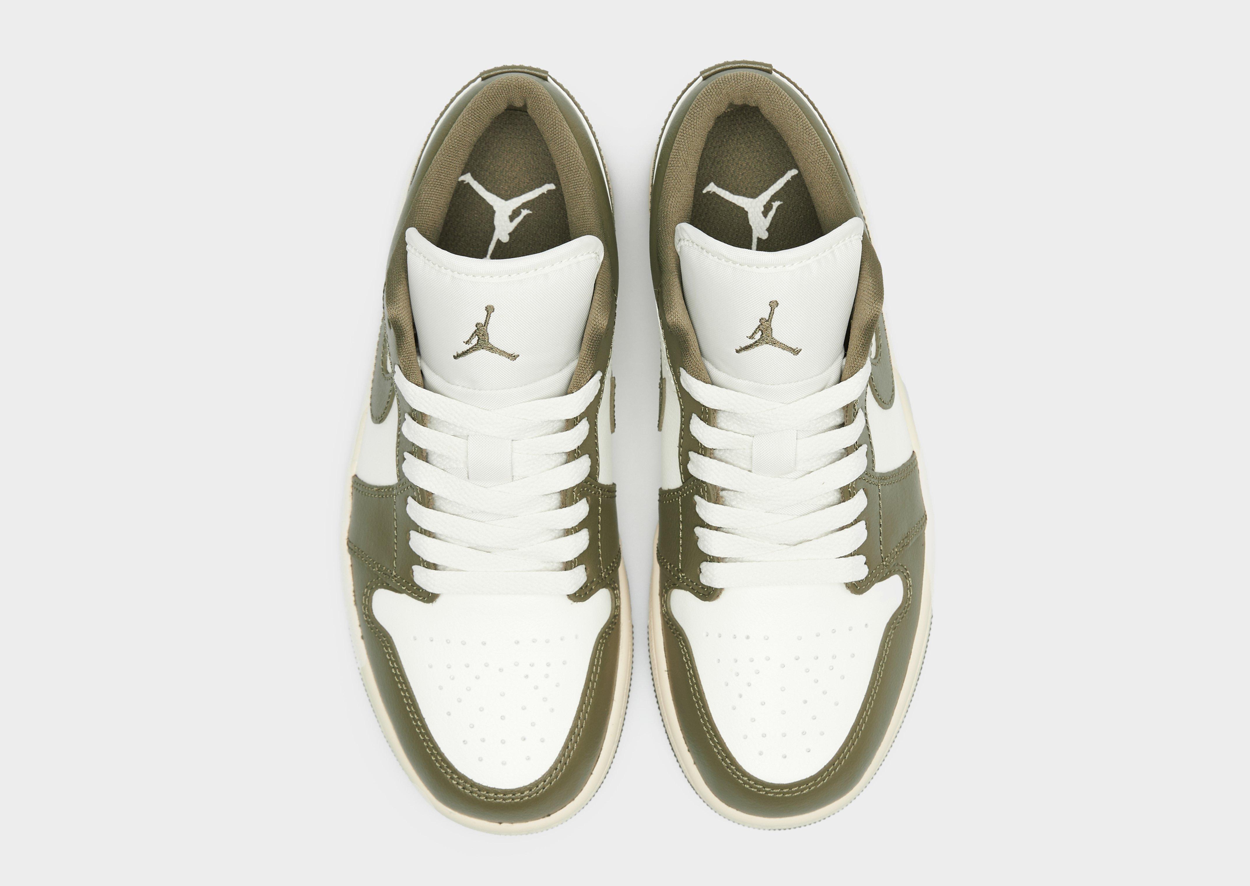 Adidași de damă WMNS AIR JORDAN 1 LOW  DC0774-122 Verde