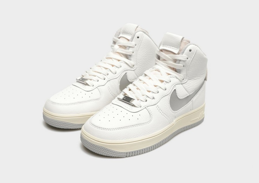Adidași de damă NIKE W AF1 SCULPT DC3590-101 Alb