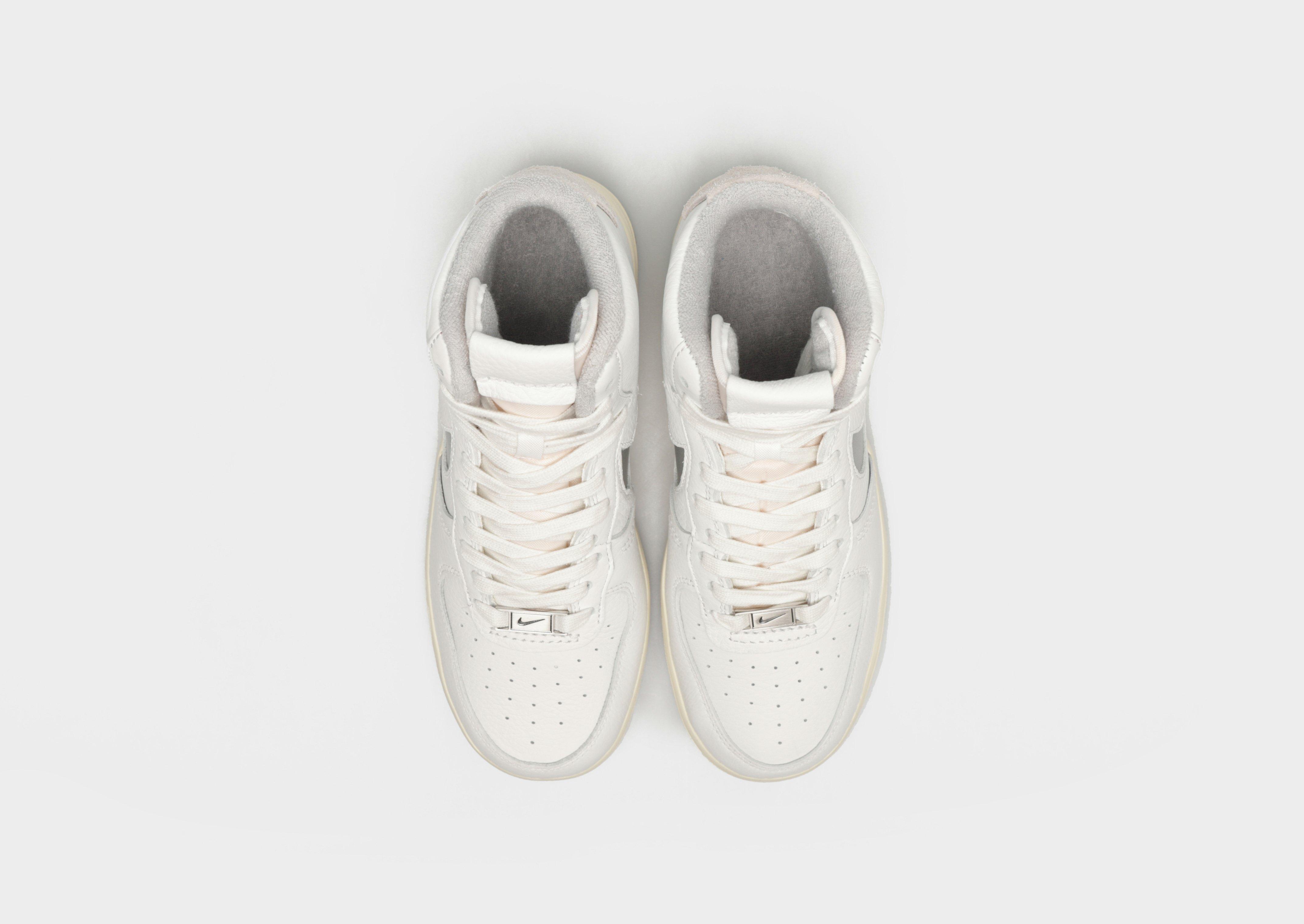 Дамски обувки NIKE W AF1 SCULPT DC3590-101 Бял