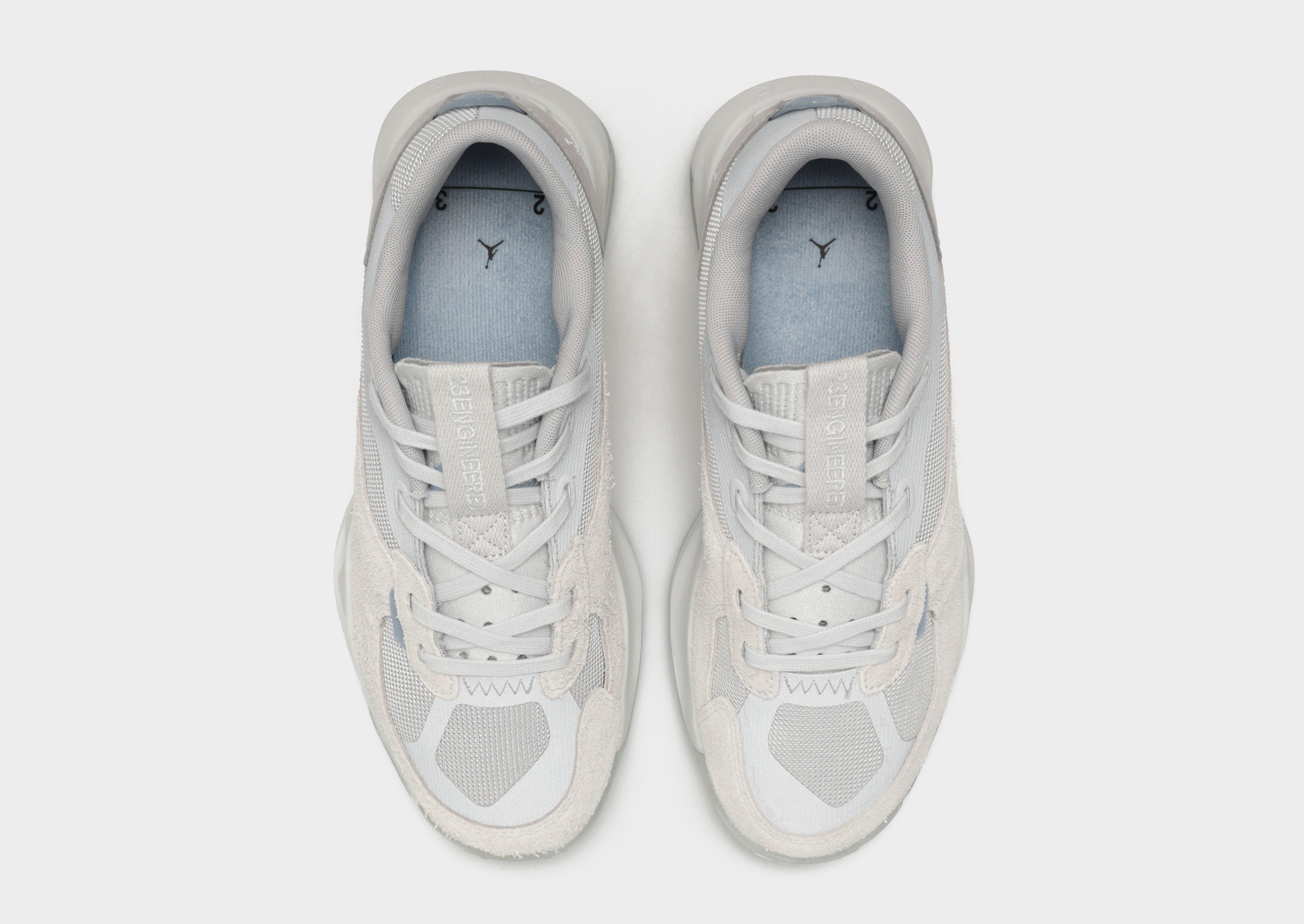 Мъжки маратонки JORDAN AIR 200E DC9836-004 Бял