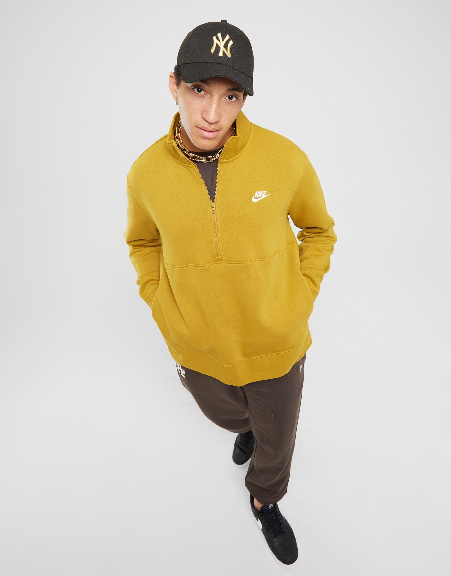 Férfi pulóverek NIKE PULÓVER CIPZÁRAS M NSW CLUB BB HZ TOP DD4732-716 Arany