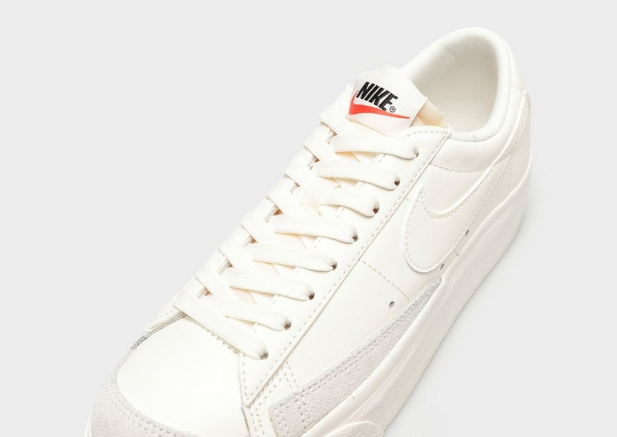 Buty sneakersy damskie NIKE BLAZER LOW PLATFORM DJ0292-105 Biały