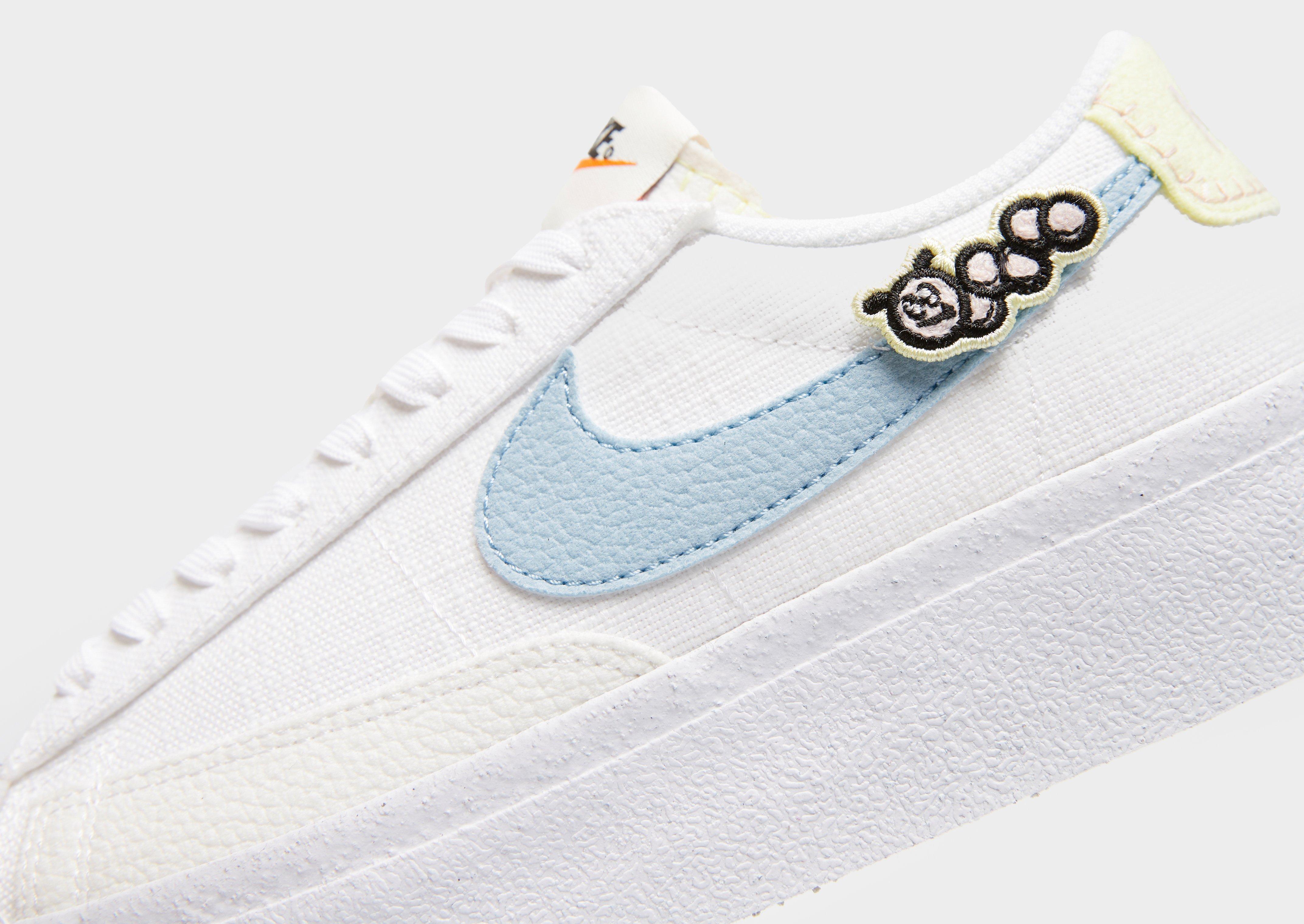 Дамски обувки NIKE BLAZER LOW PLATFORM NEXT NATURE DJ6376-100 Бял