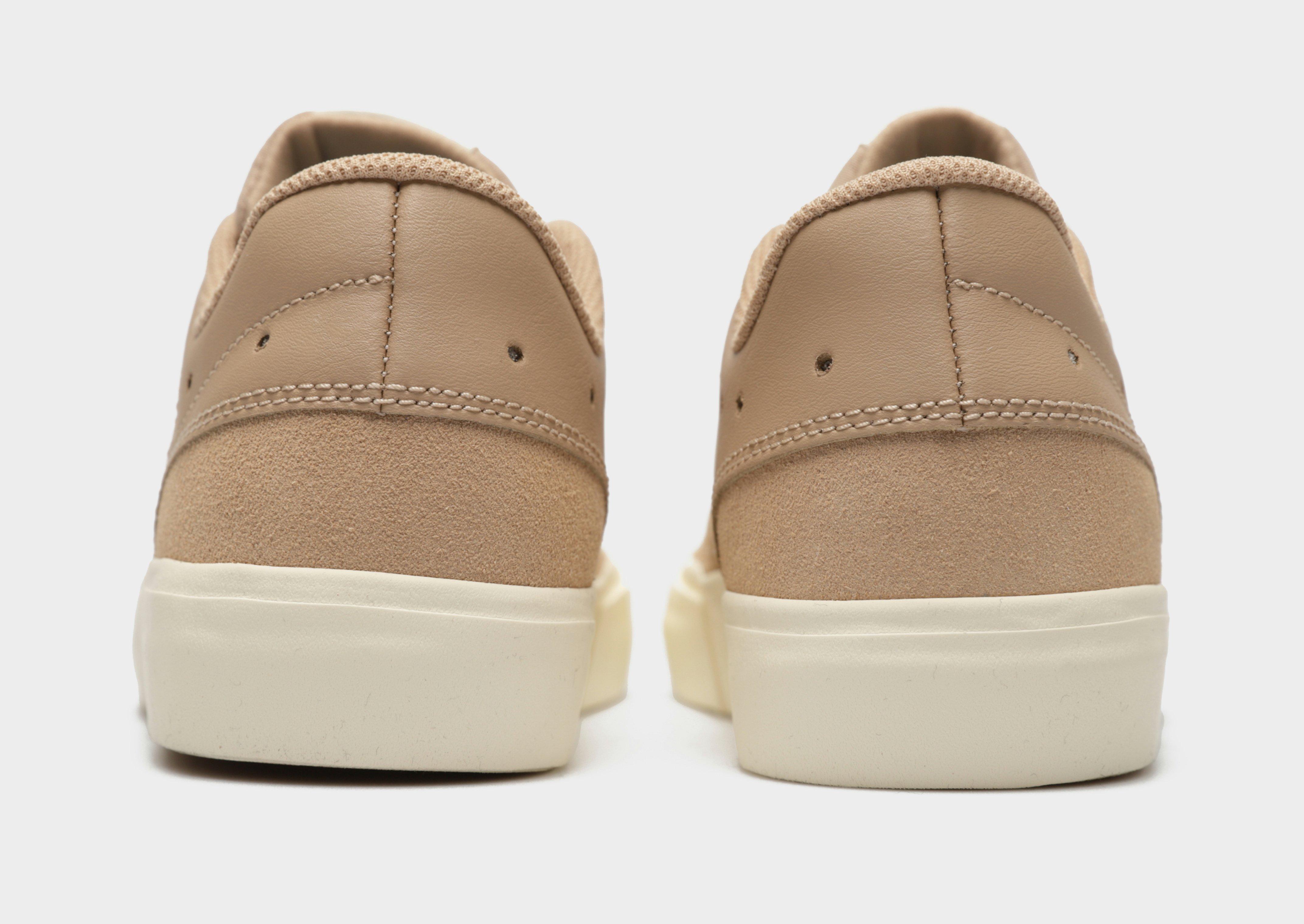 Дамски обувки WMNS JORDAN SERIES ES DN1857-200 Бежов