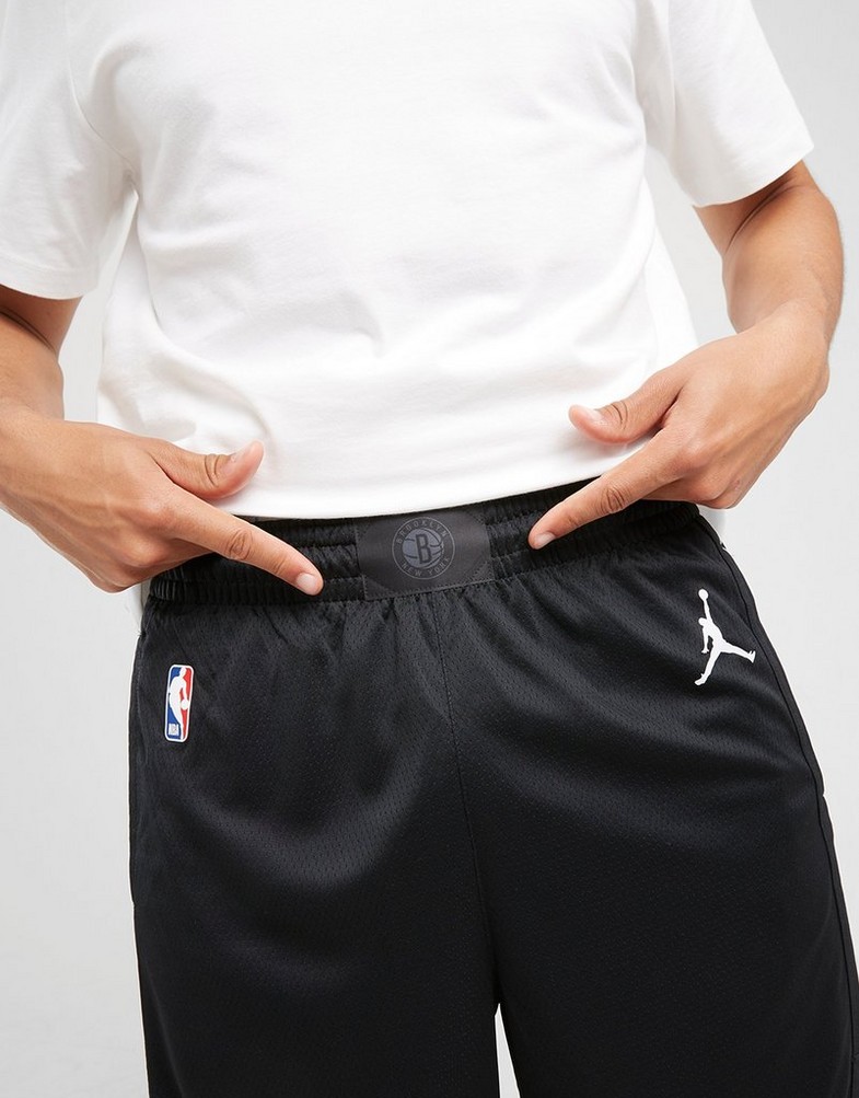 Férfi rövidnadrág JORDAN RÖVIDNADRÁG BROOKLYN NETS STATEMENT EDITION DO9423-010 Fekete