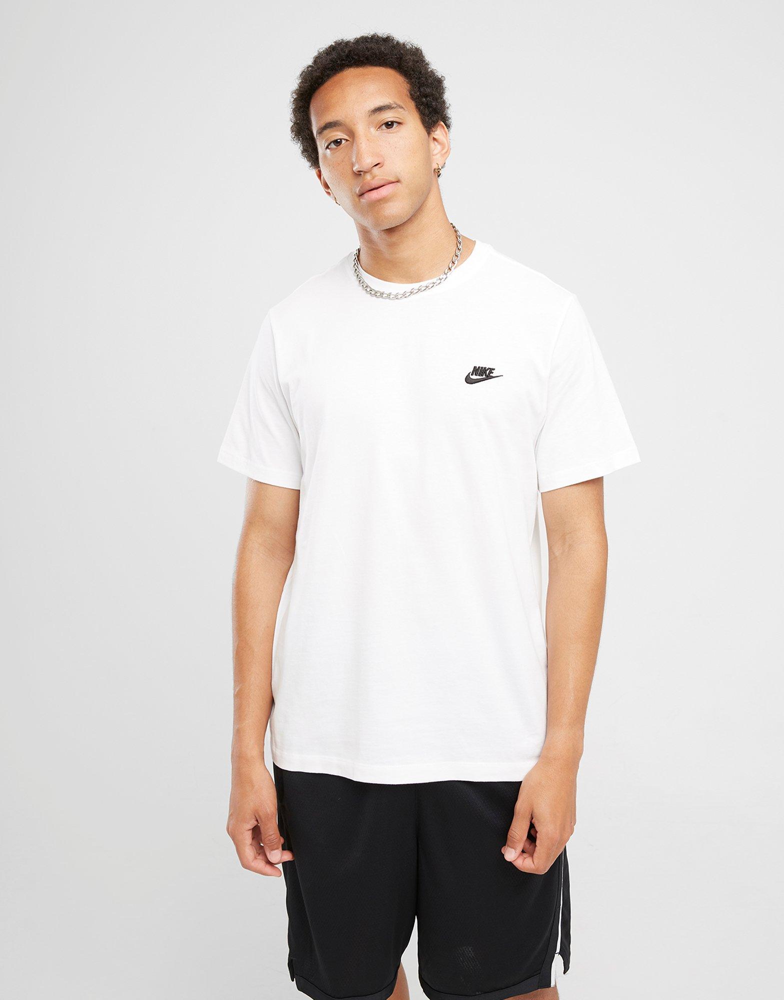 Tricouri NIKE TRICOU SPORTSWEAR CLUB TRICOU (DQ3948-102) Bărbați ...