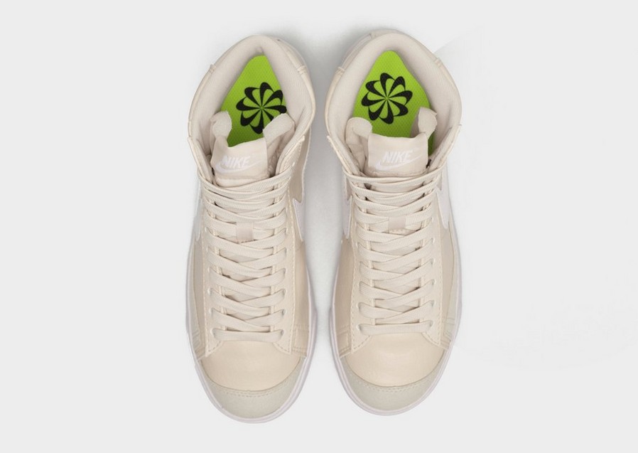 Жіночі кросівки NIKE BLAZER MID '77 NEXT NATURE DQ4124-106 Бежевий