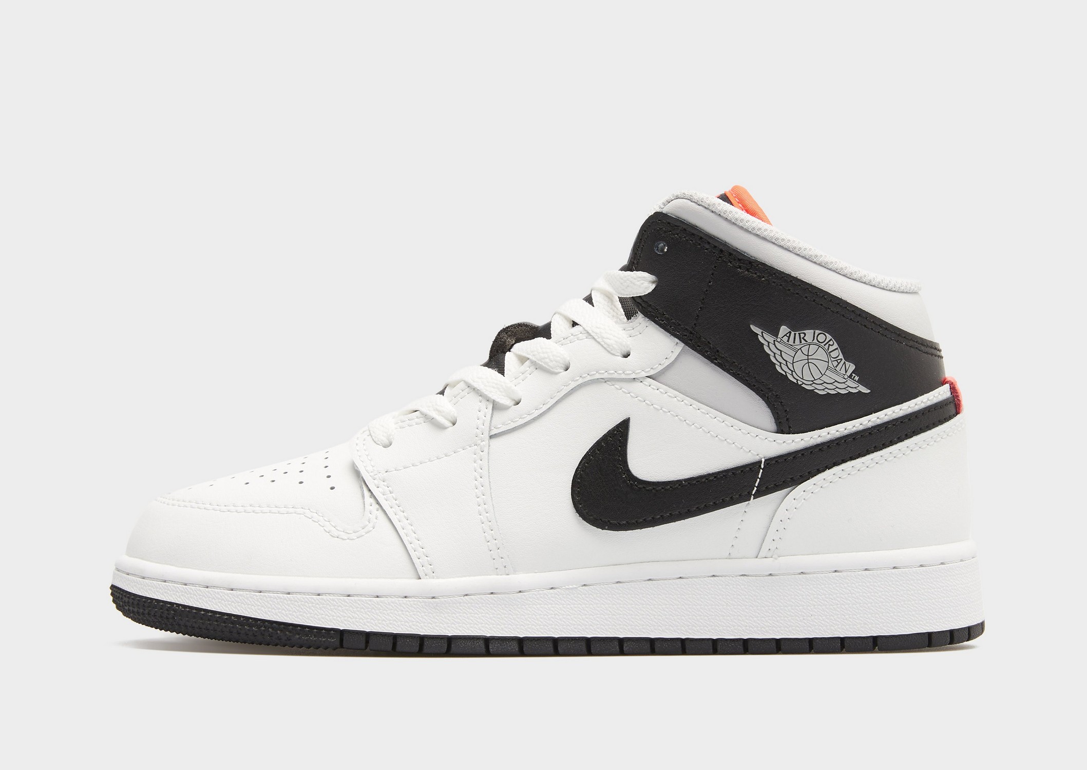 Jordan Air 1 Mid Bg