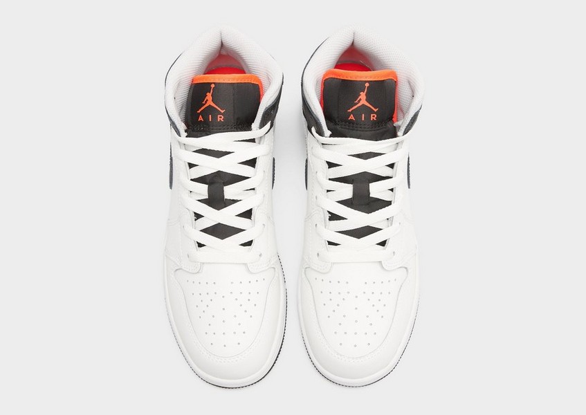 Jordan Air 1 Mid Bg