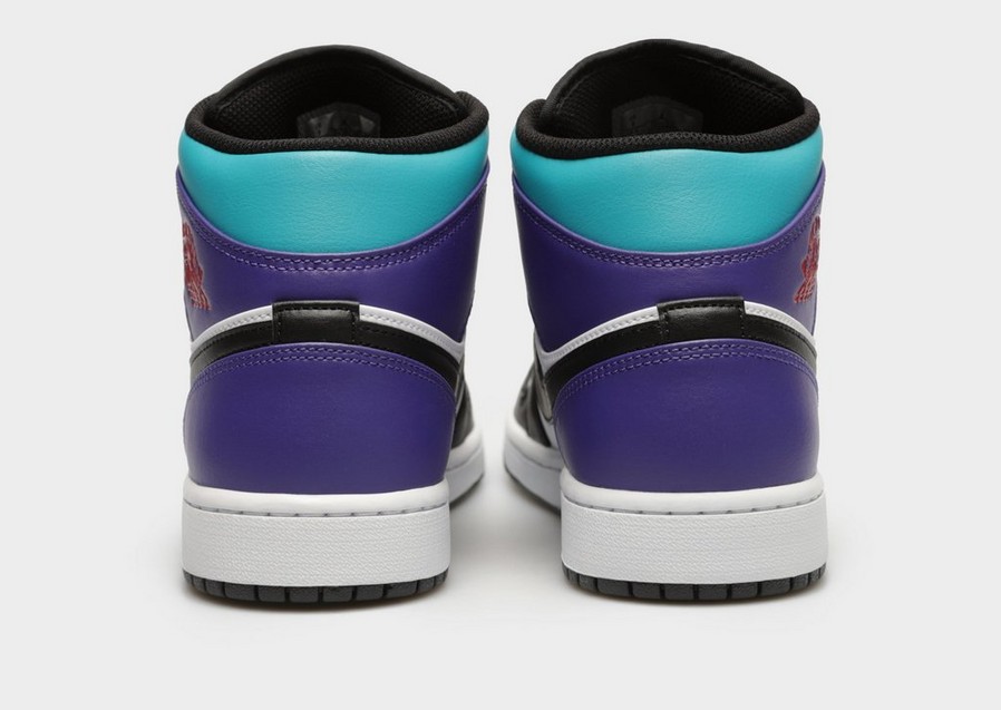 Мъжки маратонки AIR JORDAN 1 MID DQ8426-154 Бял