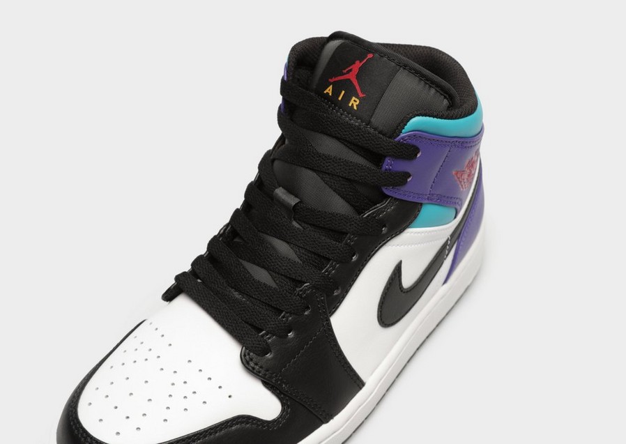 Мъжки маратонки AIR JORDAN 1 MID DQ8426-154 Бял