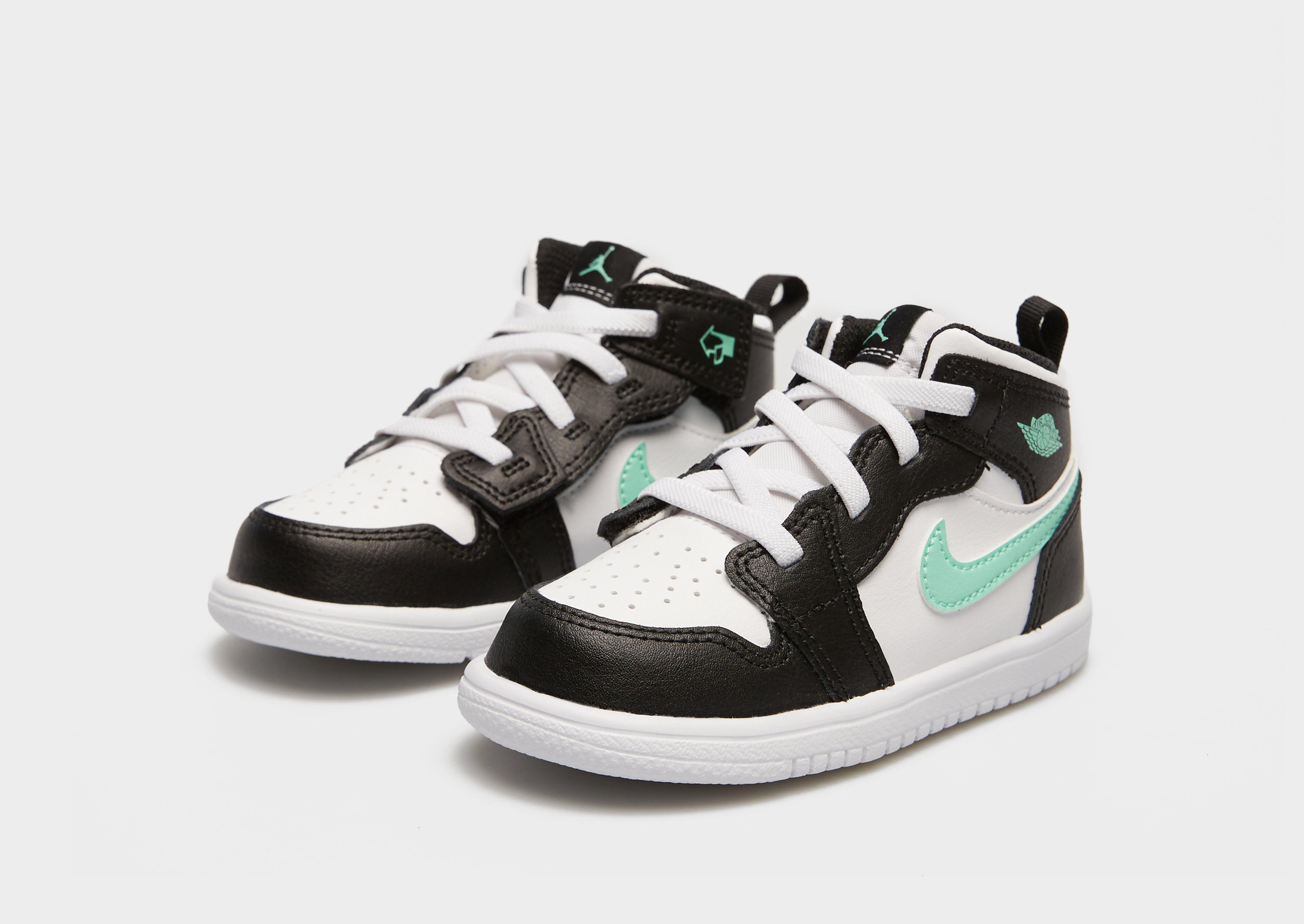 Дитячі кросівки JORDAN 1 MID ALT BT DR9744-103 Чорний