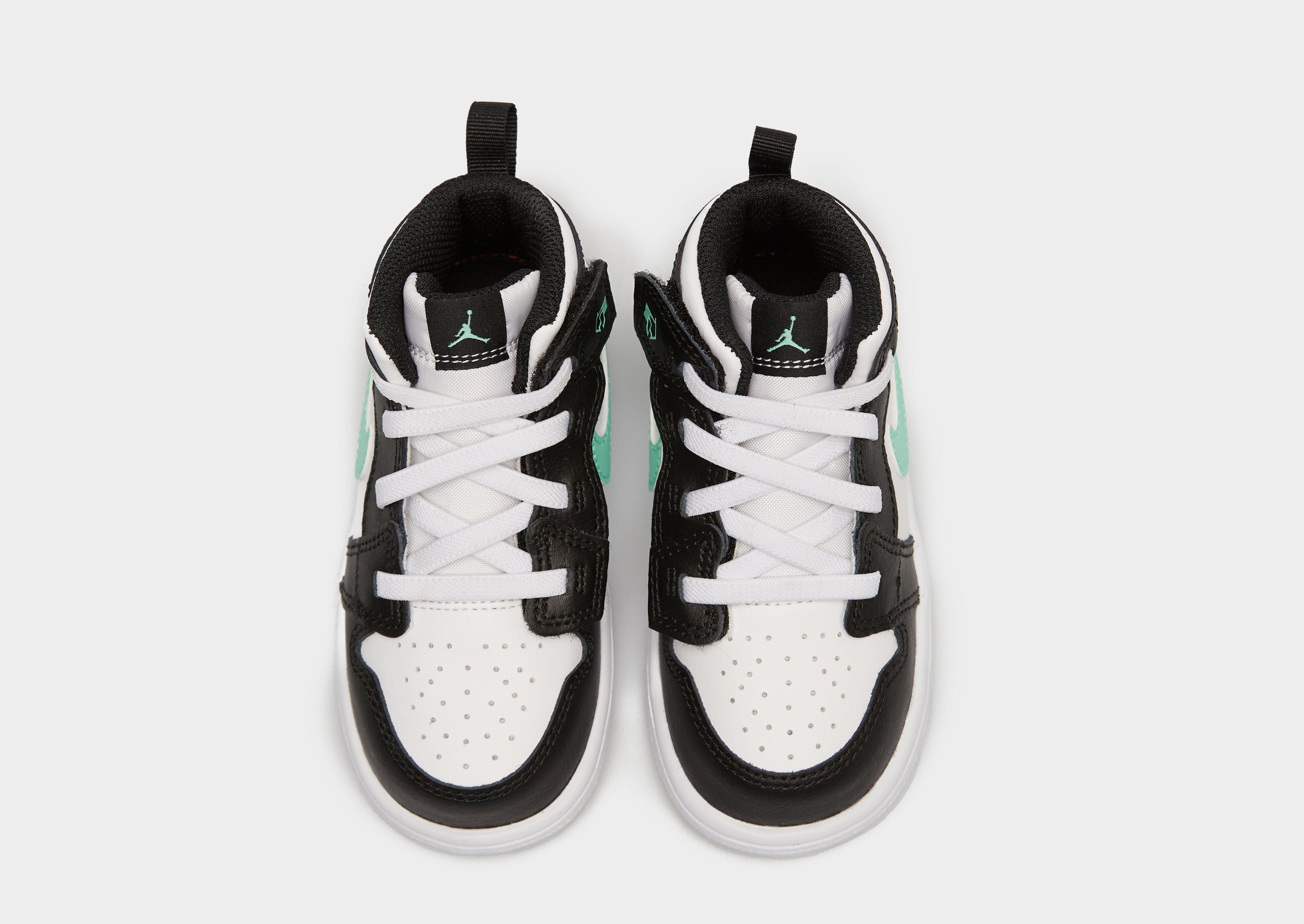 Дитячі кросівки JORDAN 1 MID ALT BT DR9744-103 Чорний