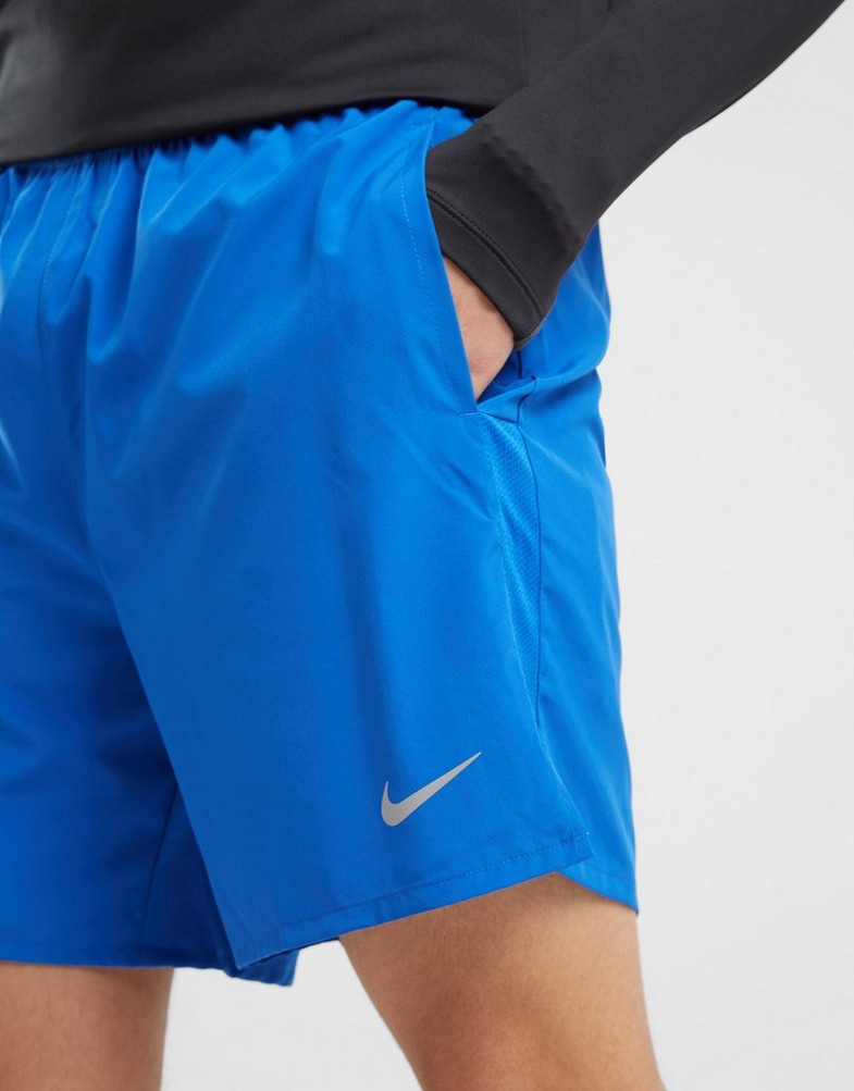 Krótkie spodenki, szorty męskie NIKE SZORTY M NK DF CHALLENGER 7BF SHORT RUNNING DV9359-480 Niebieski