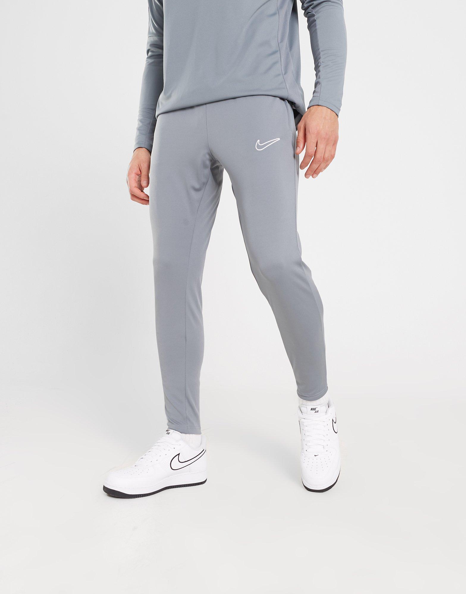 Мъжко фитнес облекло NIKE SPODNIE ACAD23 PT COOL GREY PANTS DV9740-065 Сив