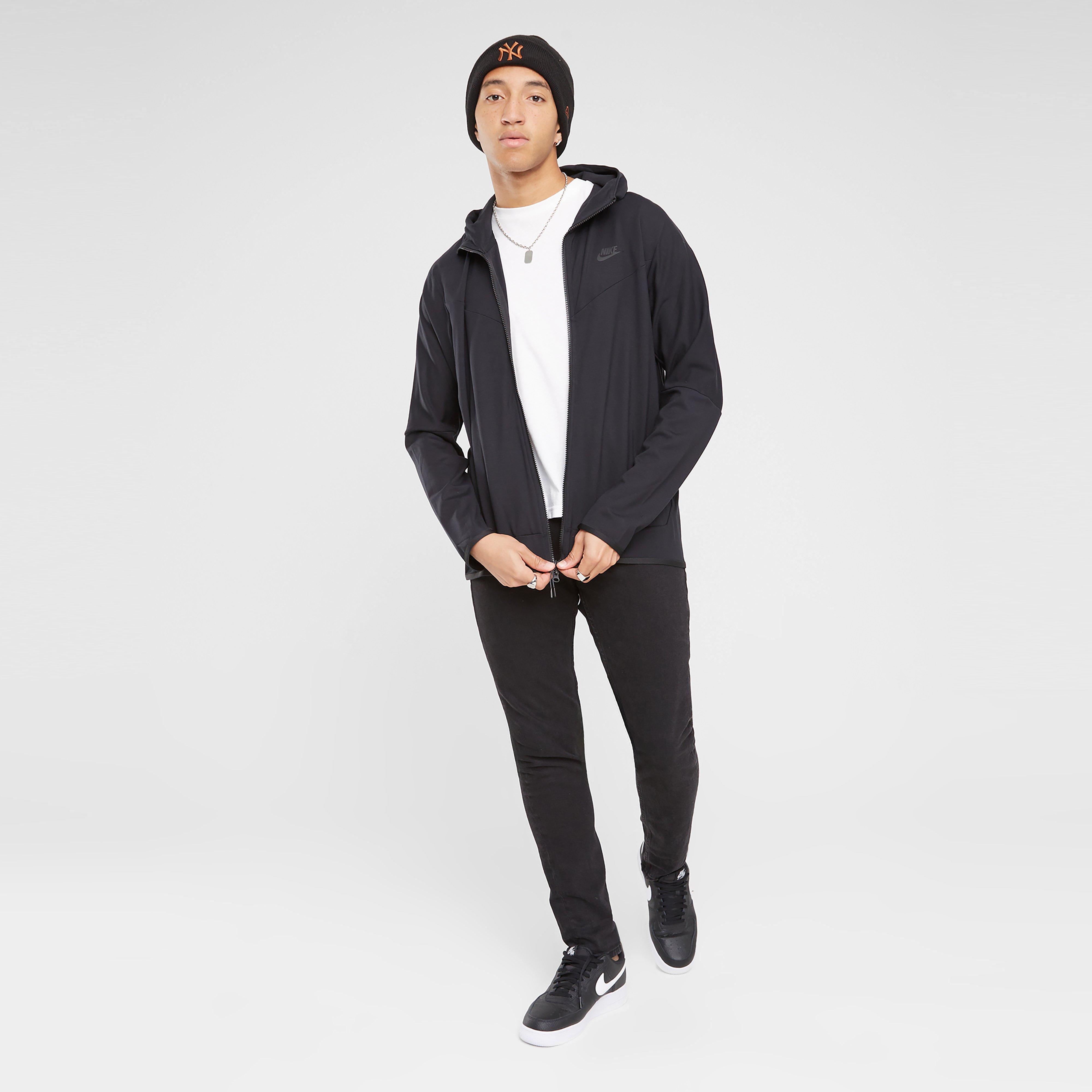 Férfi pulóverek NIKE PULÓVER CIPZÁRAS KAPUCNIS TECH FZ LIGHT