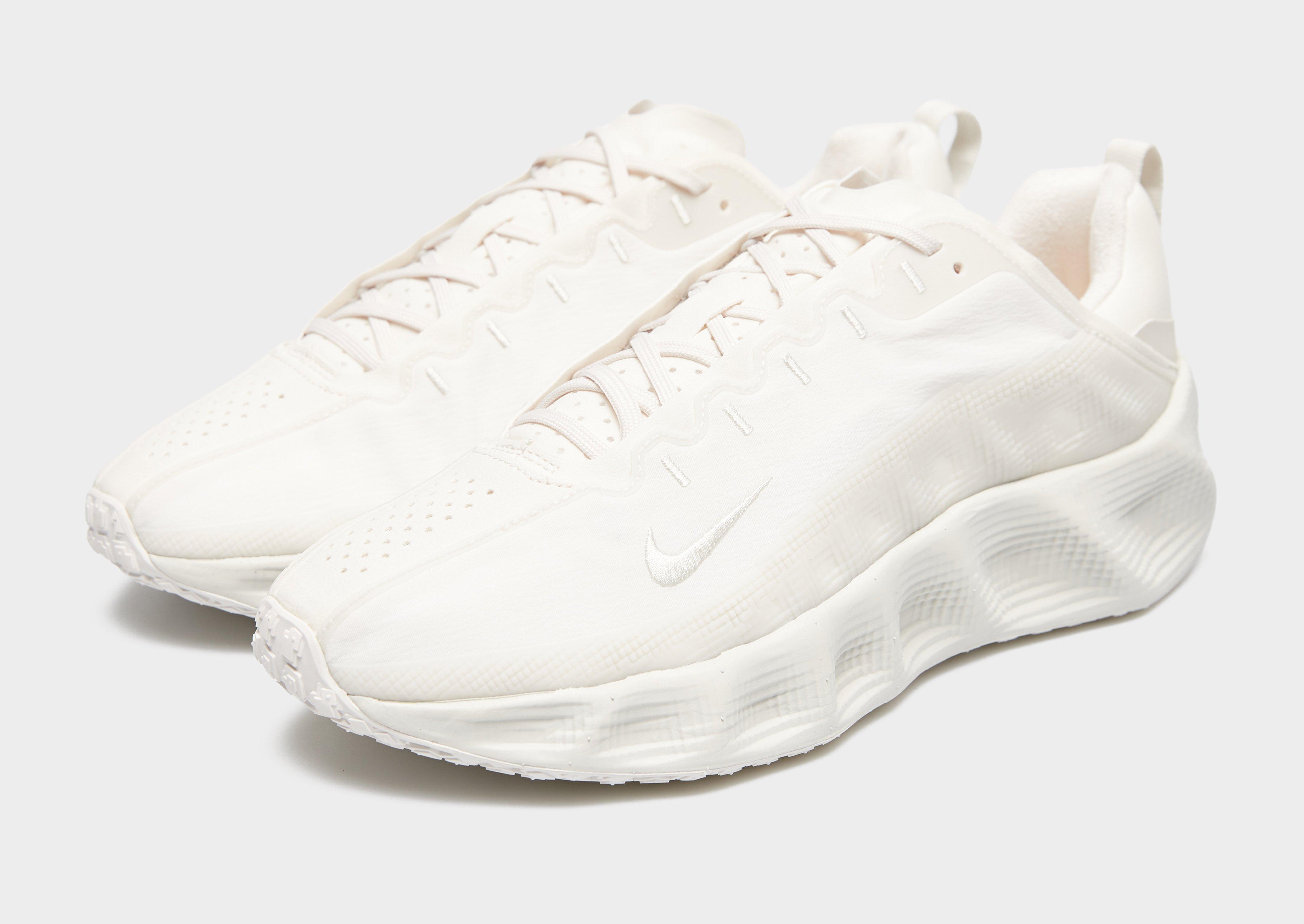 Мъжки маратонки NIKE AVA ROVER DX4215-007 Бежов