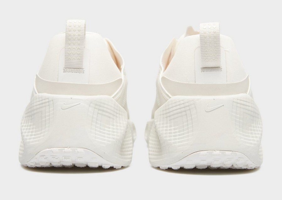 Adidași pentru bărbați NIKE AVA ROVER DX4215-007 Bej