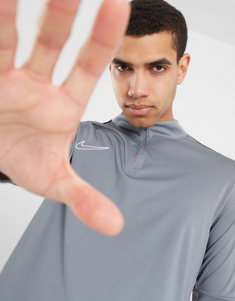 Férfi pulóverek NIKE PULÓVER ACAD23 1/4 ZP COOL GREY SWEATSHIRT DX4294-065 Szürke