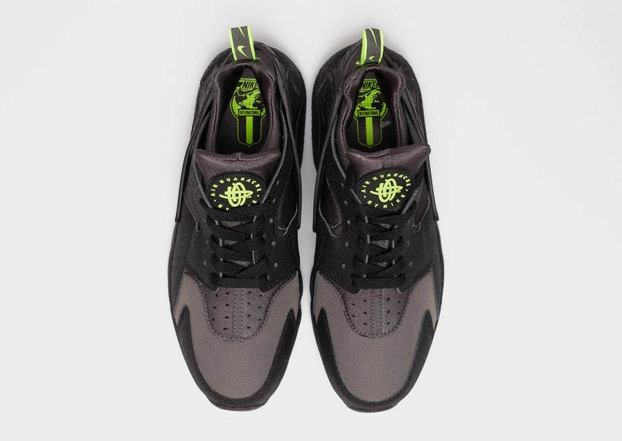Buty sneakersy męskie NIKE AIR HUARACHE WT DZ4499-001 Czarny