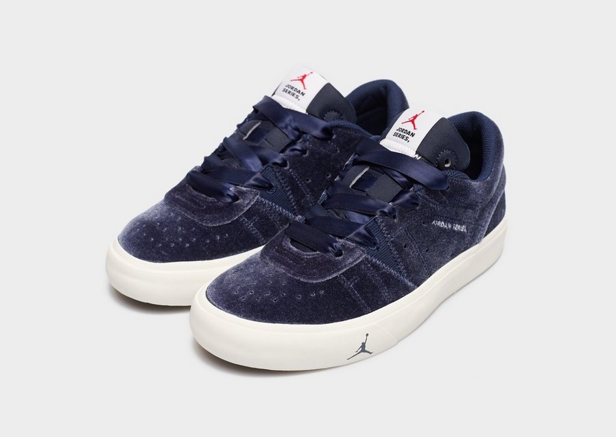 Buty sneakersy damskie WMNS JORDAN SERIES ES SE  DZ7737-460 Granatowy