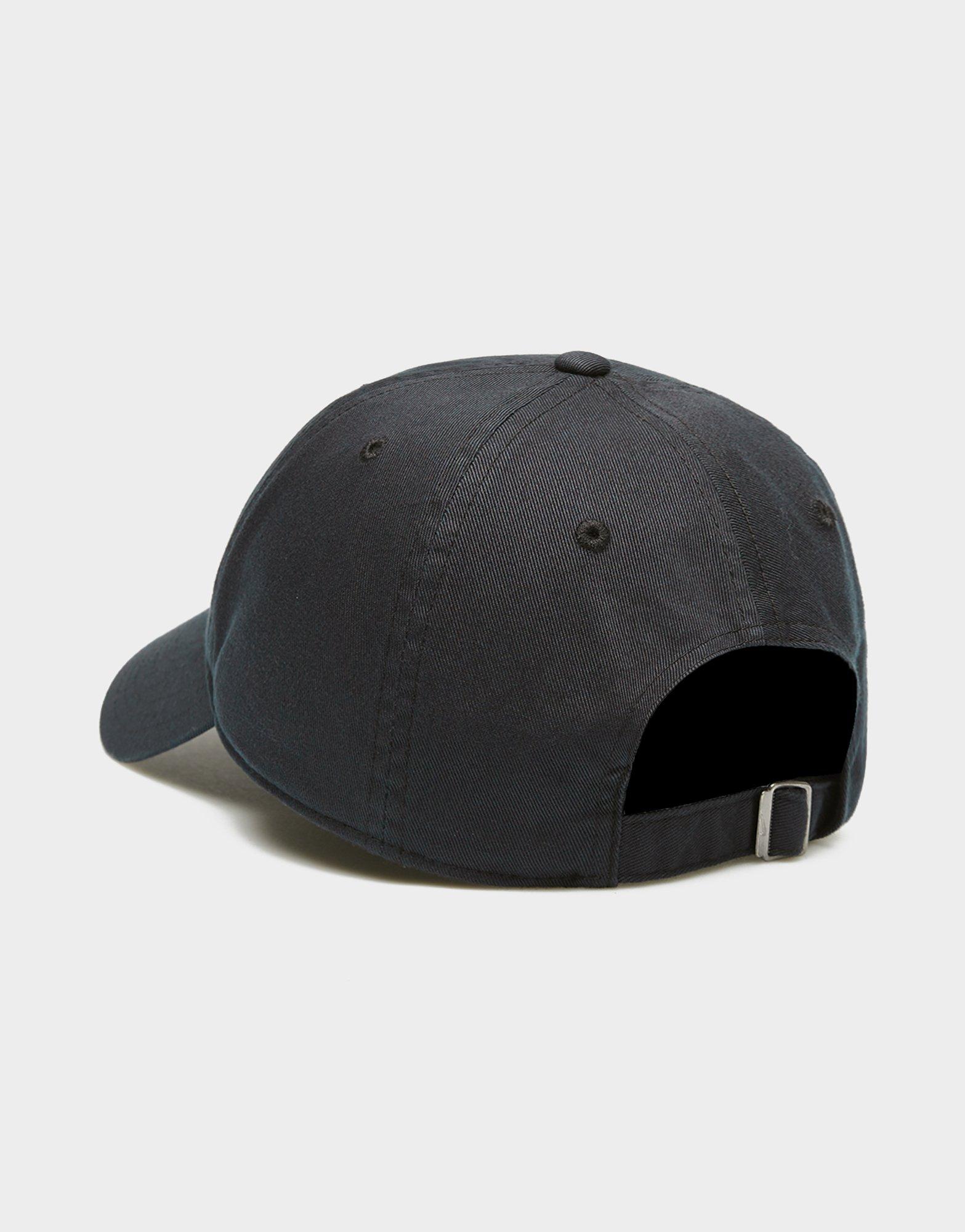 Дамска шапка NIKE ШАПКА U NK CLUB U CB FUT WSH L FB5368-011 Черен