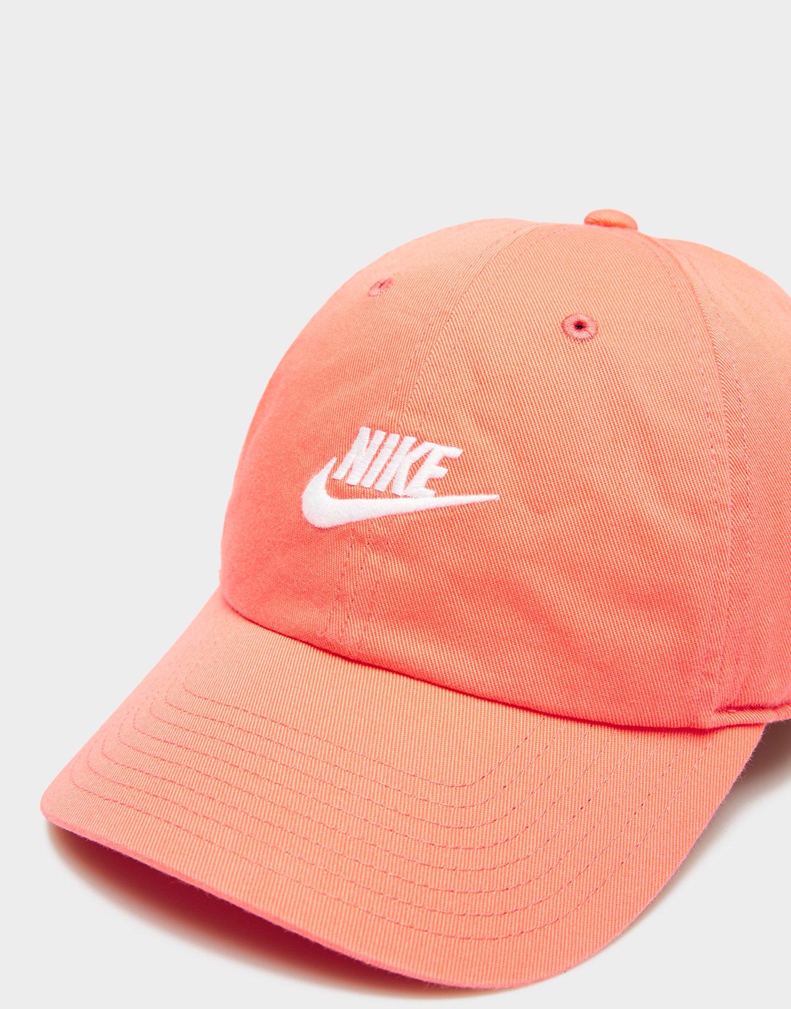 Czapka z daszkiem damska NIKE CZAPKA NIKE CLUB FB5368-814 Złoty