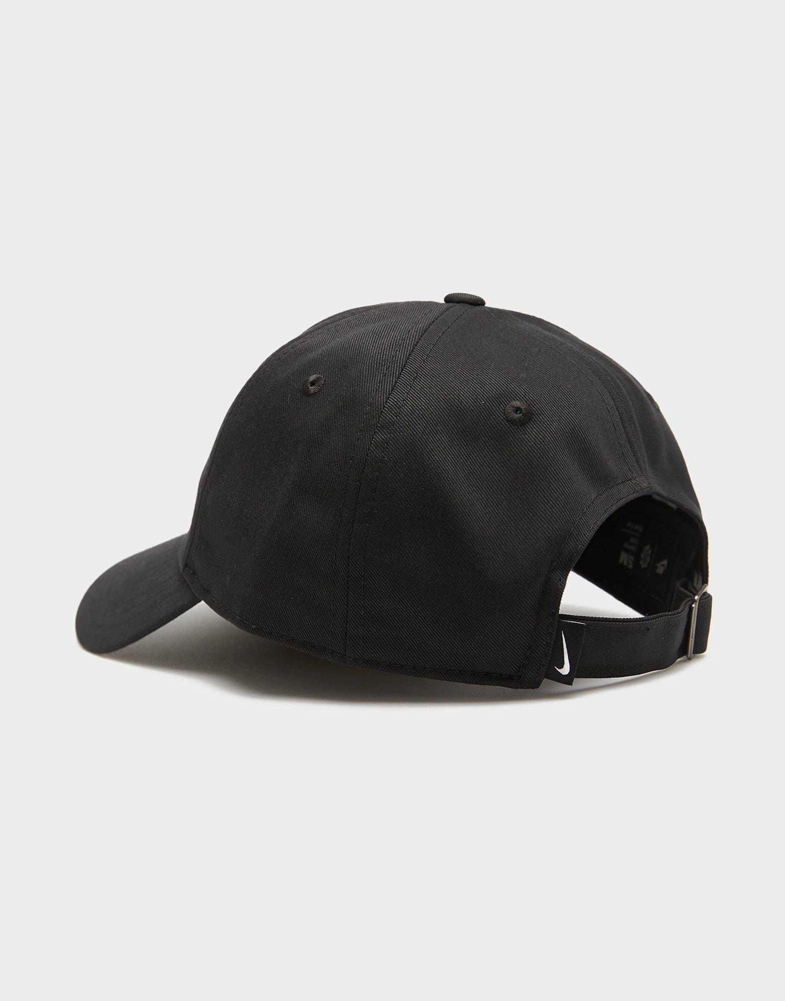 Дамска шапка NIKE ШАПКА U NK CLUB CAP U CB SWSH L FB5369-010 Черен
