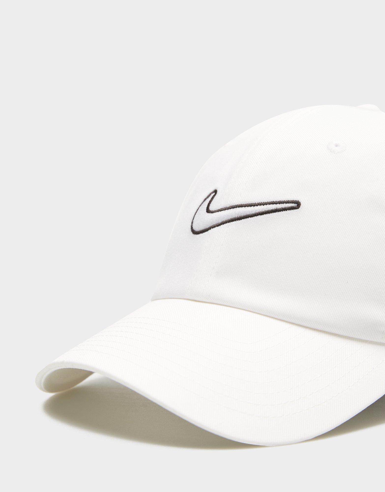 Czapka z daszkiem damska NIKE CZAPKA U NK CLUB CAP U CB SWSH L FB5369-100 Biały
