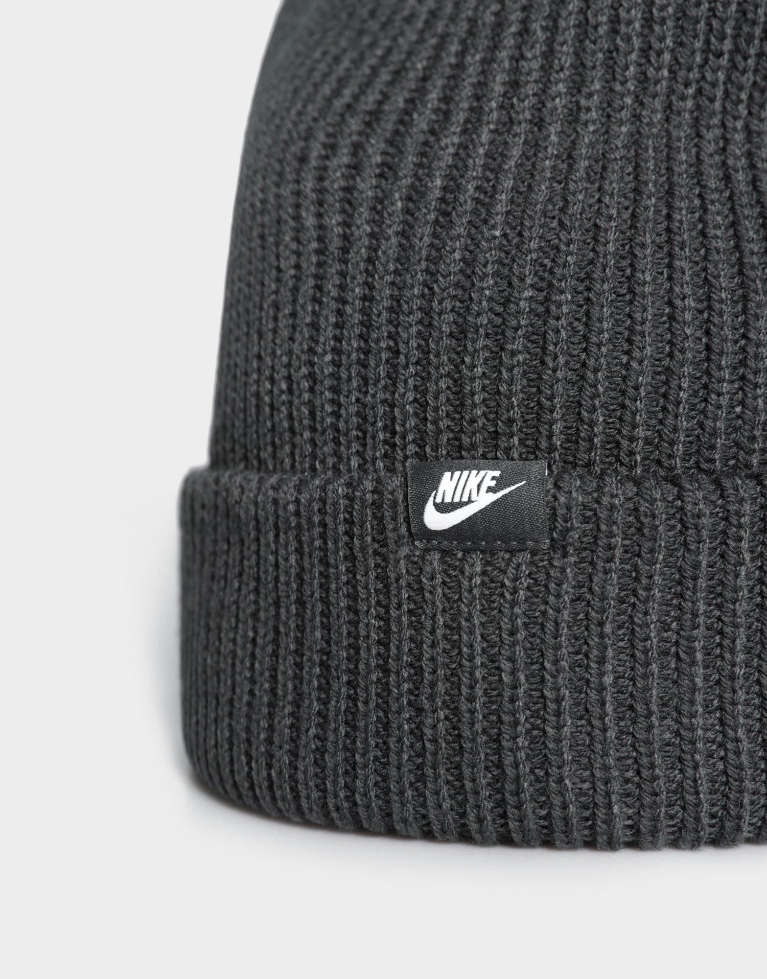 Дамска зимна шапка NIKE ШАПКА U NK PEAK BEANIE SC FUT L FB6526-071 Сив