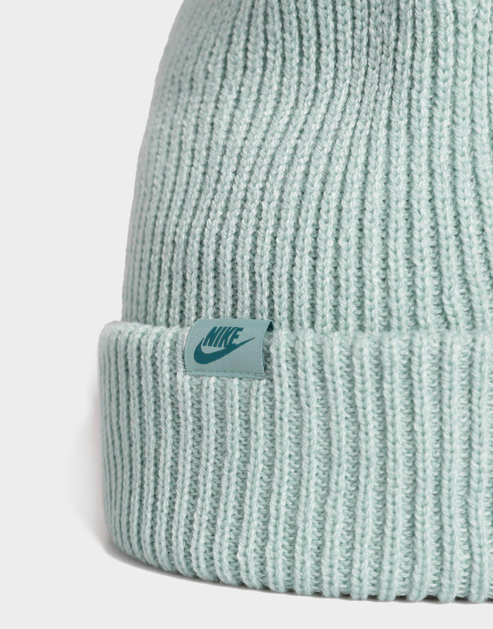 Dámská zimní čepice NIKE ČEPICE ZIMNÍ U NK PEAK SC FUT L FB6526-309 Zelená