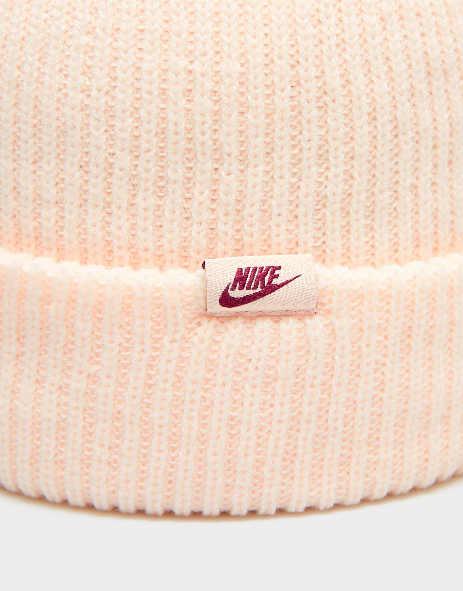 Dámská zimní čepice NIKE ČEPICE ZIMNÍ U NK PEAK BEANIE SC FUT FB6526-838 Bílá