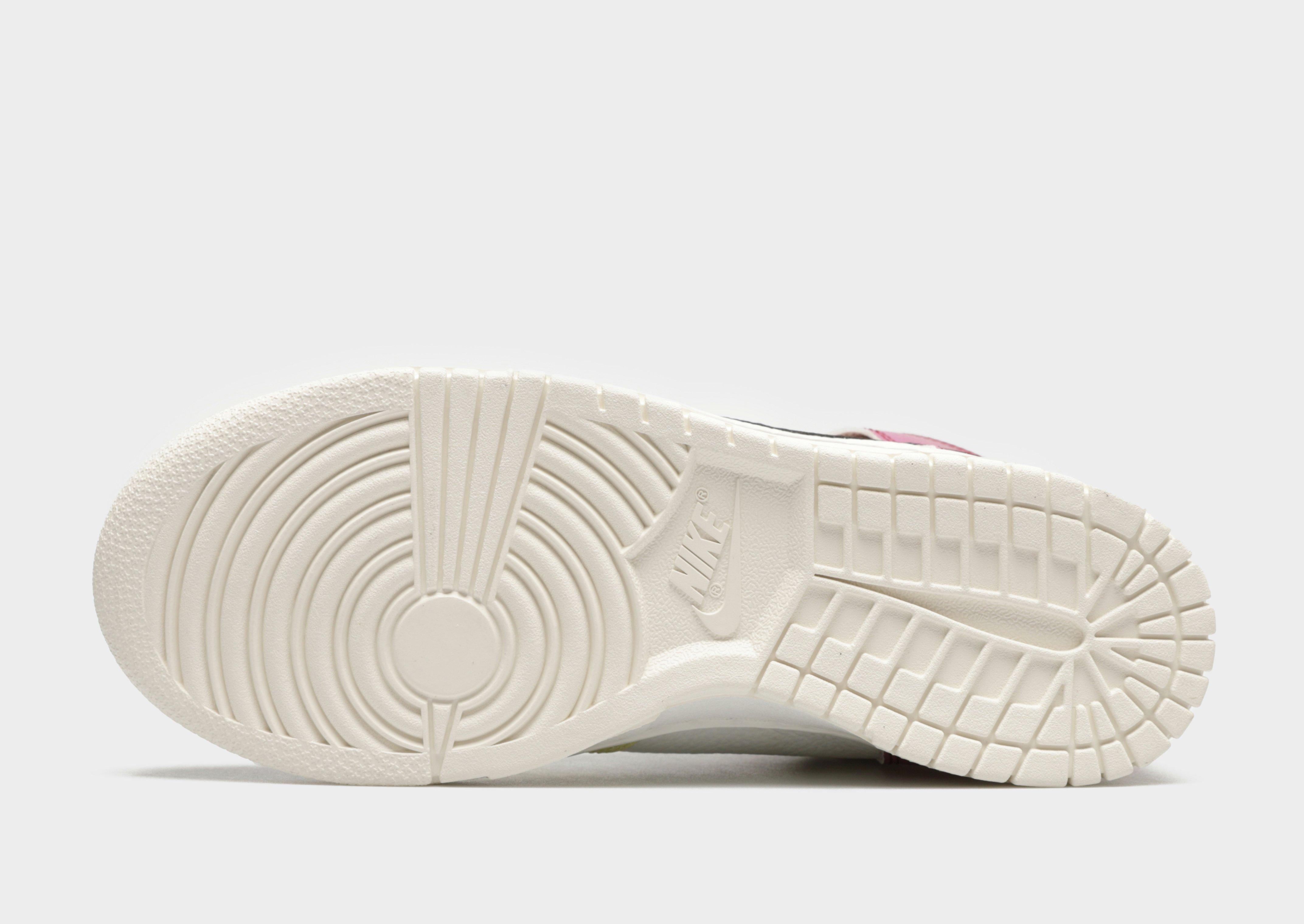 Kedai moterims NIKE WMNS DUNK HIGH FD0802-100 Daugiaspalvė