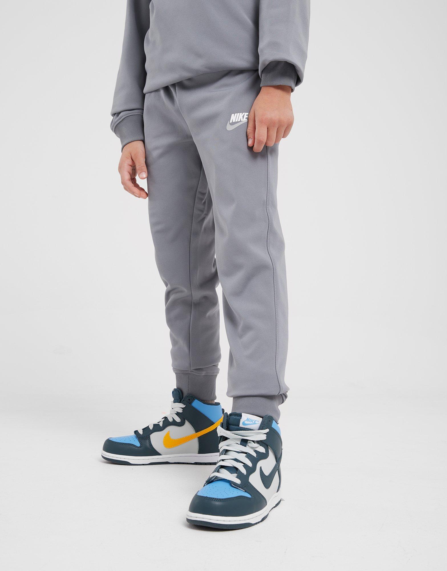 Trening pentru copii NIKE TRENING K NSW TRACKSUIT POLY CREW HBR B FD3090-084 Gri