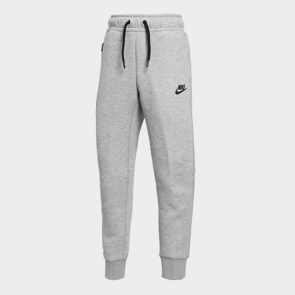 Co to Tech Fleece? Poznaj rewolucyjny materiał od Nike