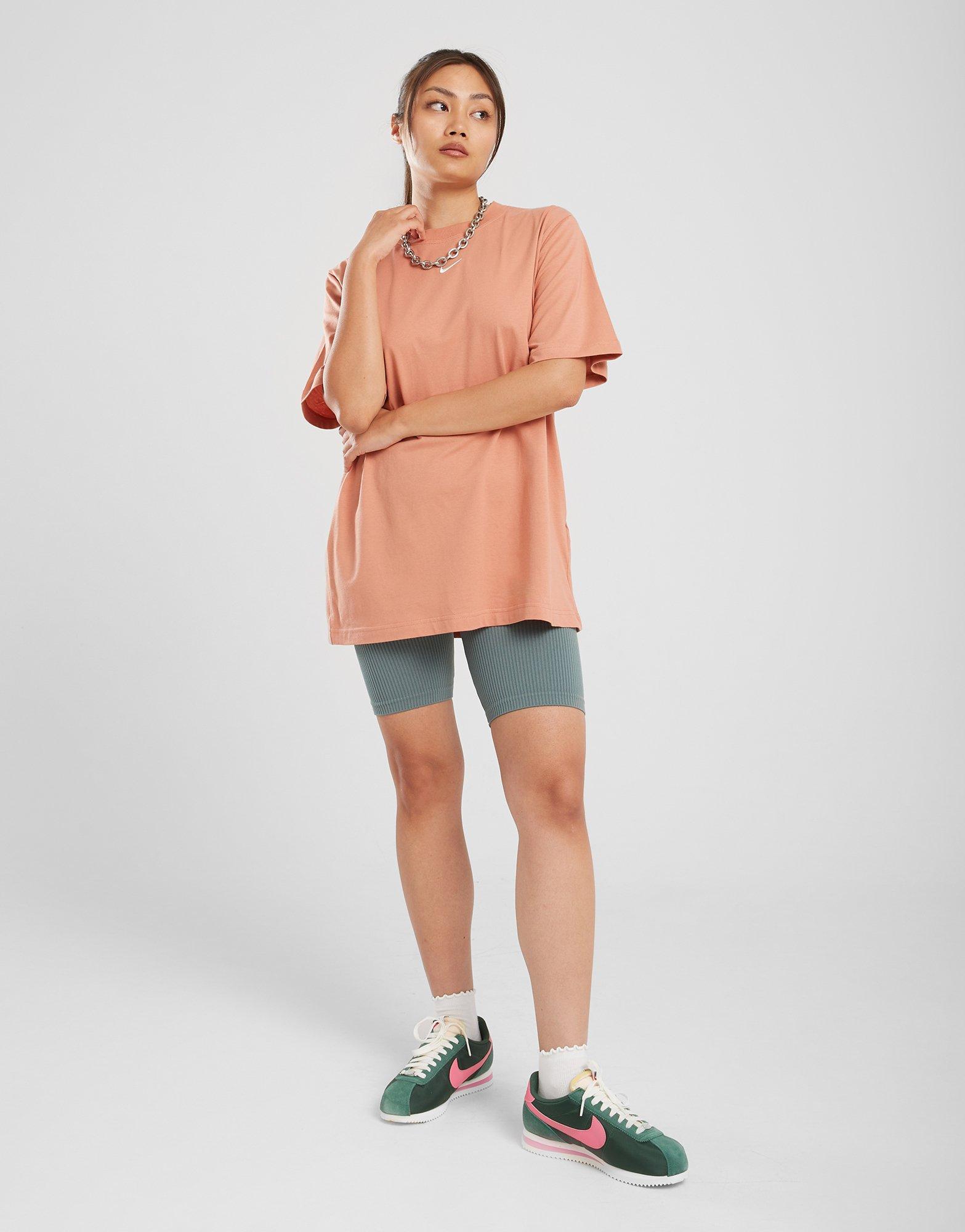 Tricou pentru femei NIKE TRICOU W NSW TEE ESSNTL LBR FD4149-212 Coral