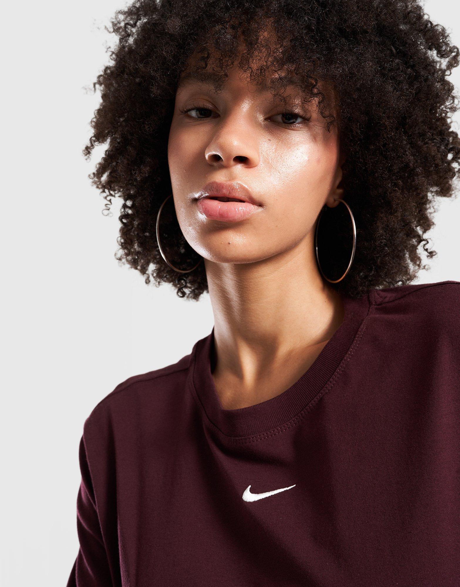 Koszulka, t-shirt damski NIKE T-SHIRT W NSW TEE ESSNTL LBR FD4149-653 Bordowy