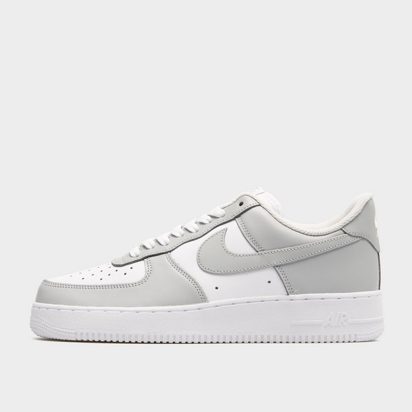 NIKE AIR FORCE 1 '07