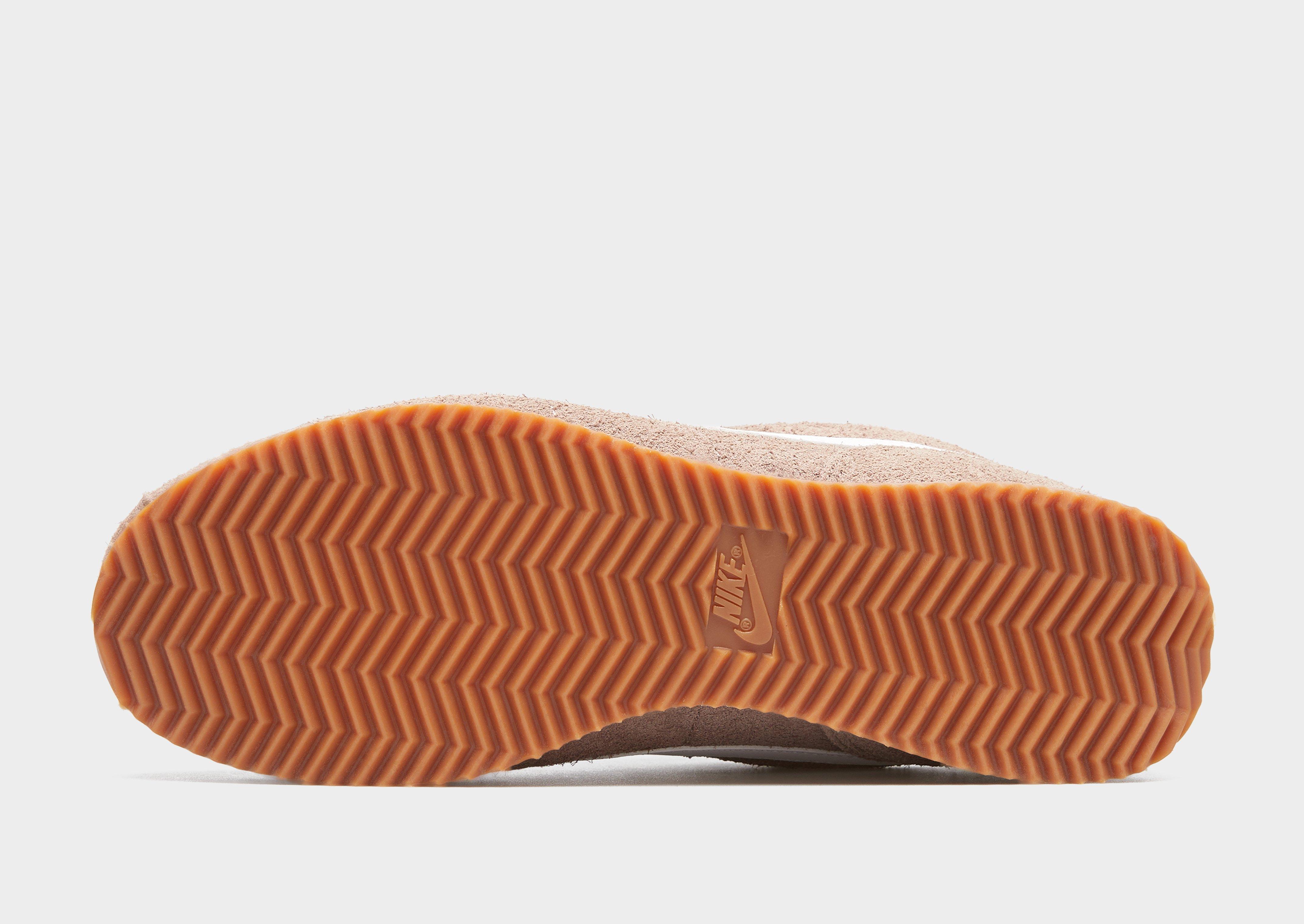 Adidași de damă NIKE CORTEZ VINTAGE SUEDE FJ2530-200 Maro