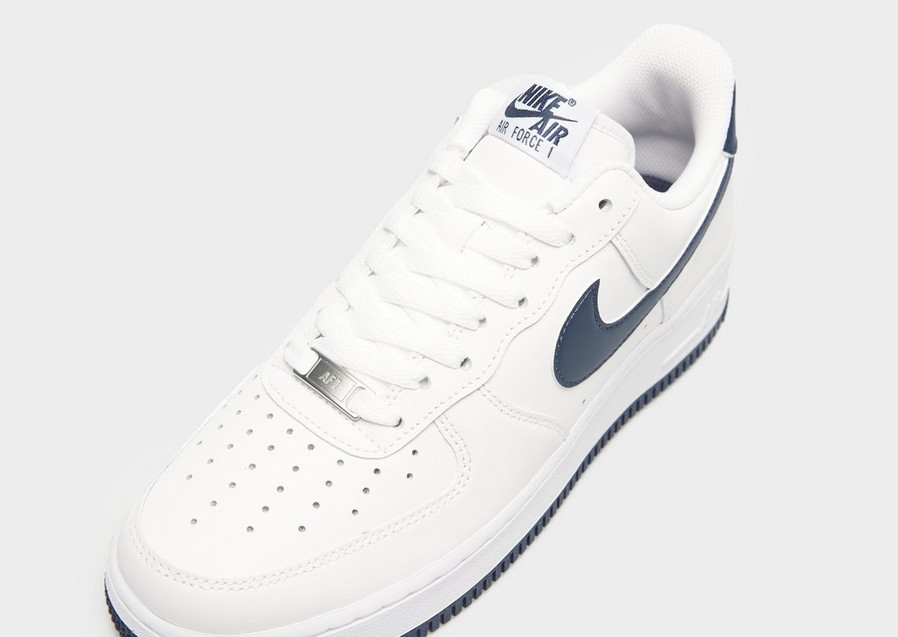 Чоловічі кросівки NIKE AIR FORCE 1 '07  FJ4146-104 Білий