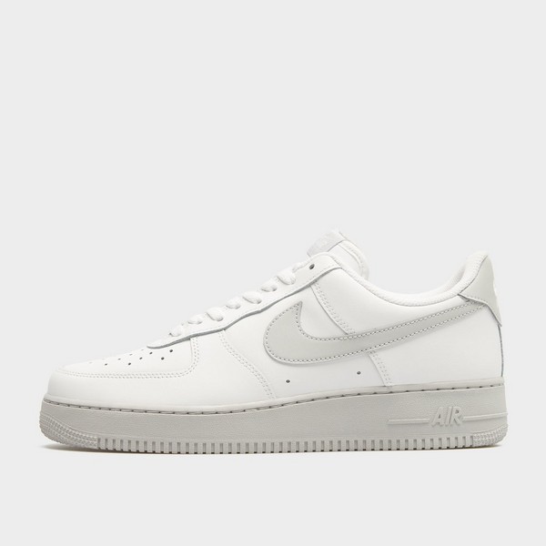 NIKE AIR FORCE 1 '07