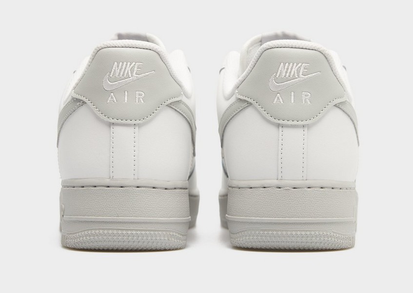 Nike Air Force 1 '07